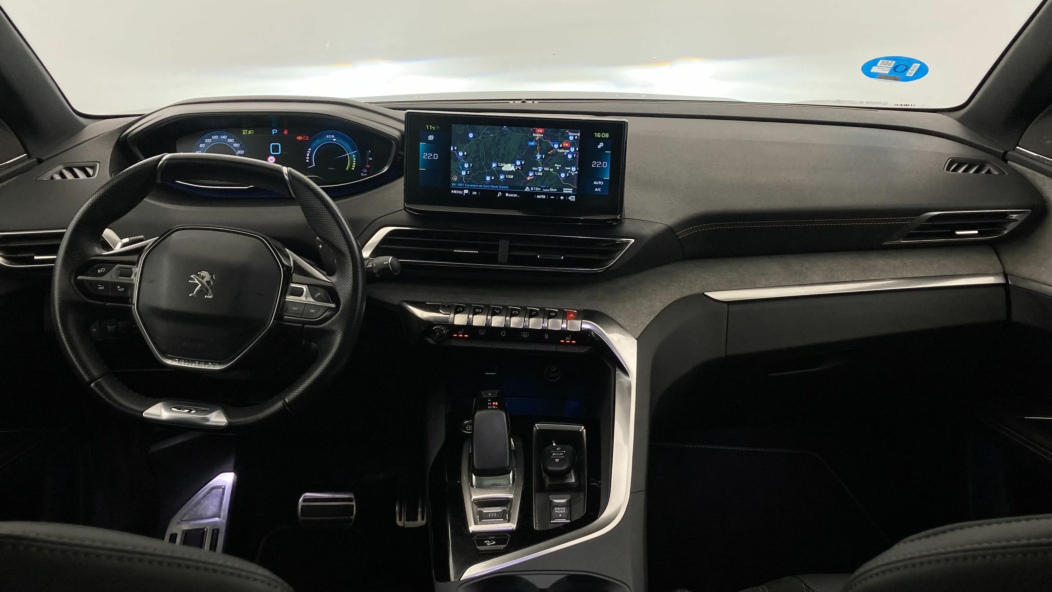 peugeot 3008 gt pack 1.6 HYBRID 300 EAT PHEV 2022 gris artense / negro 15