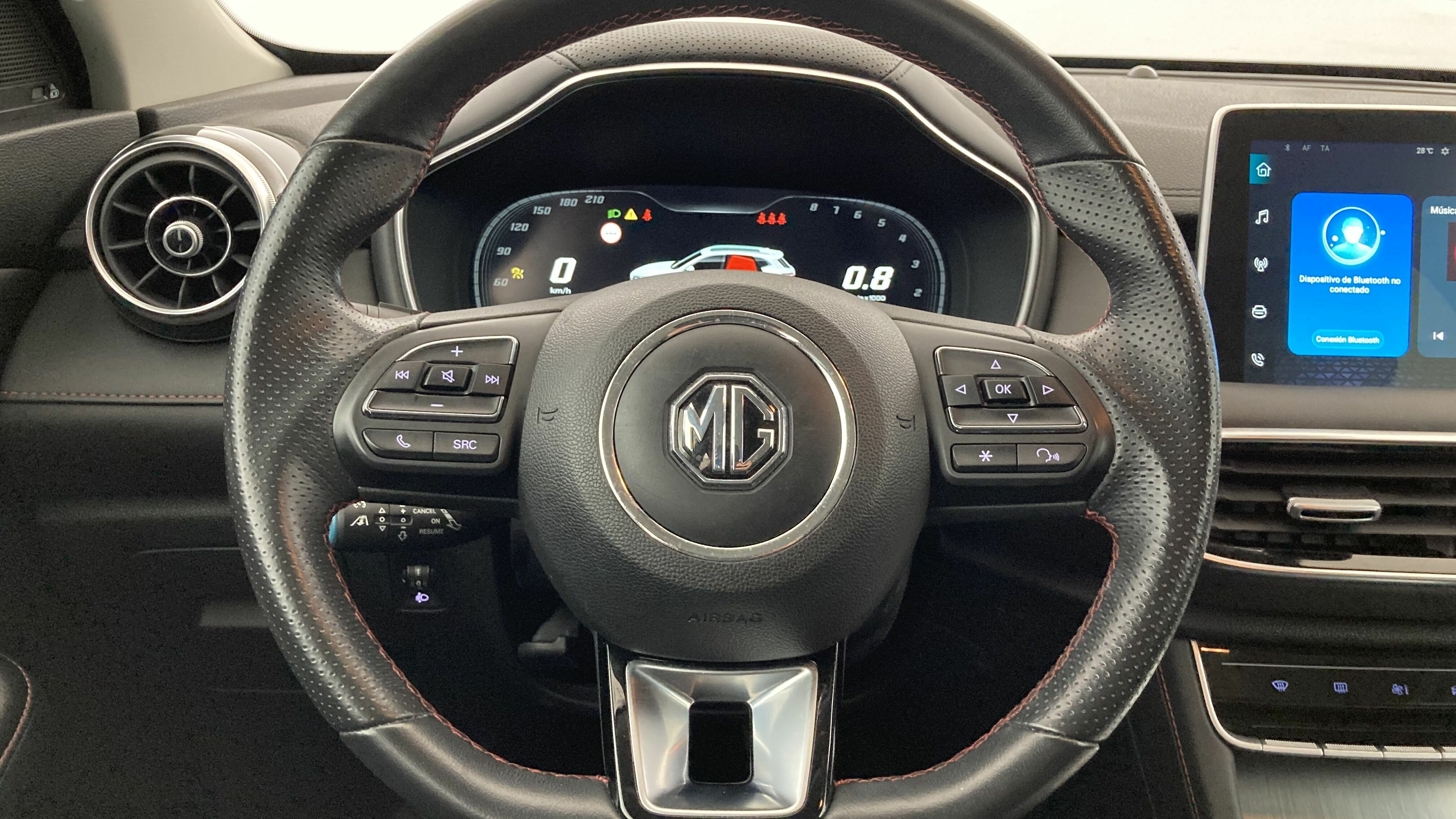 mg hs luxury 1.5 T-GDI 162 AT 2024 dover white 17