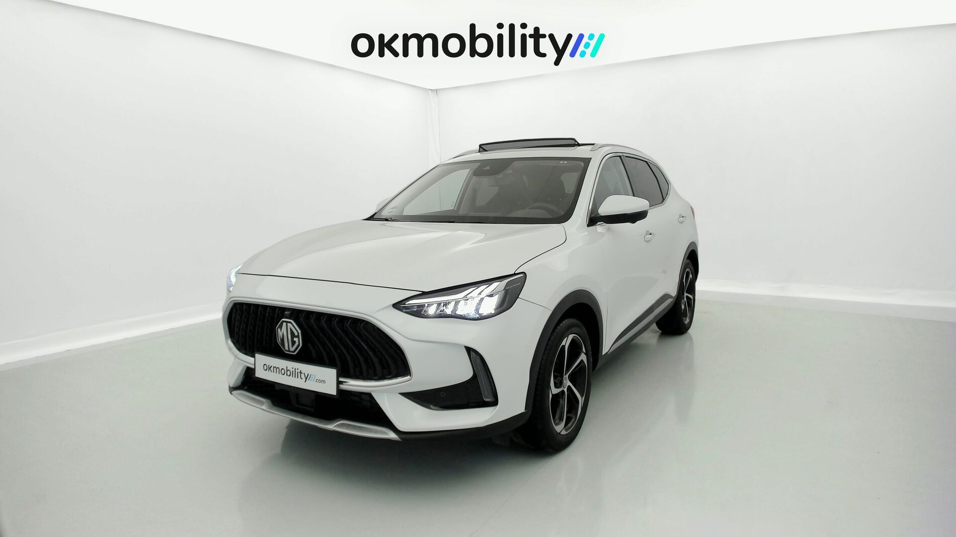 mg hs luxury 1.5 T-GDI 162 AT 2024 dover white 1