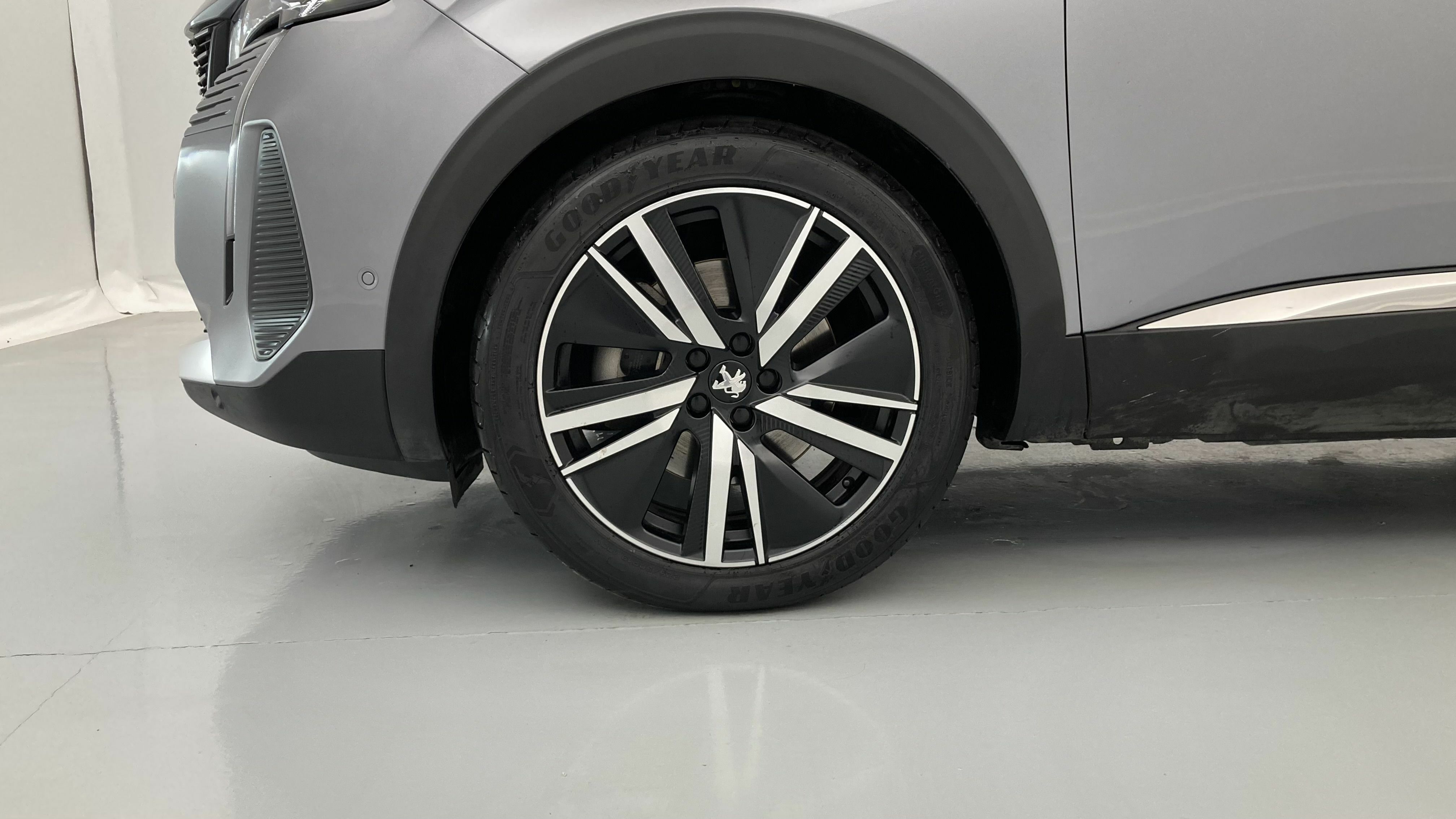 peugeot 3008 gt pack 1.6 HYBRID 300 EAT PHEV 2022 gris artense / negro 16
