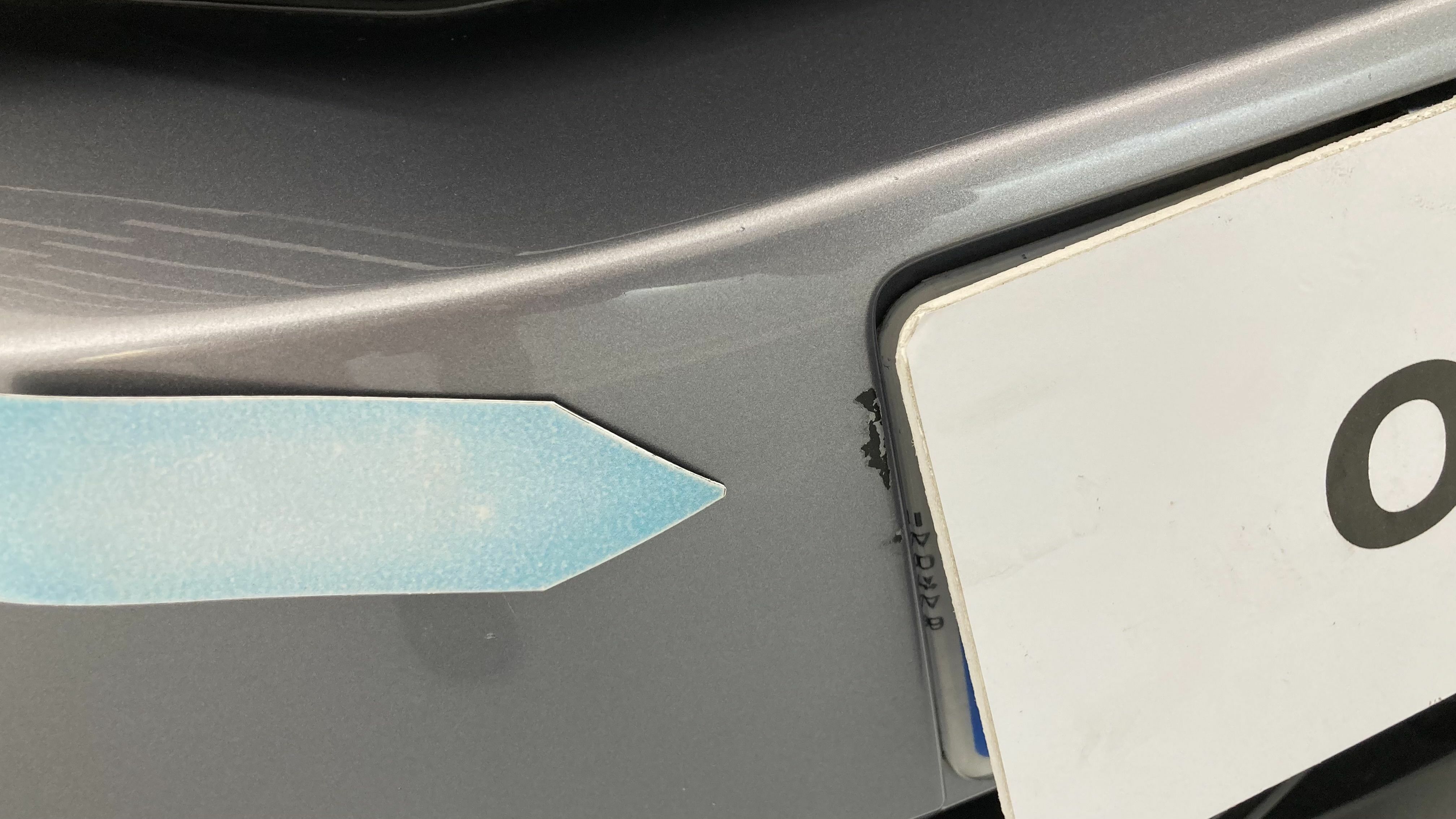 peugeot 3008 gt pack 1.6 HYBRID 300 EAT PHEV 2022 gris artense / negro 21