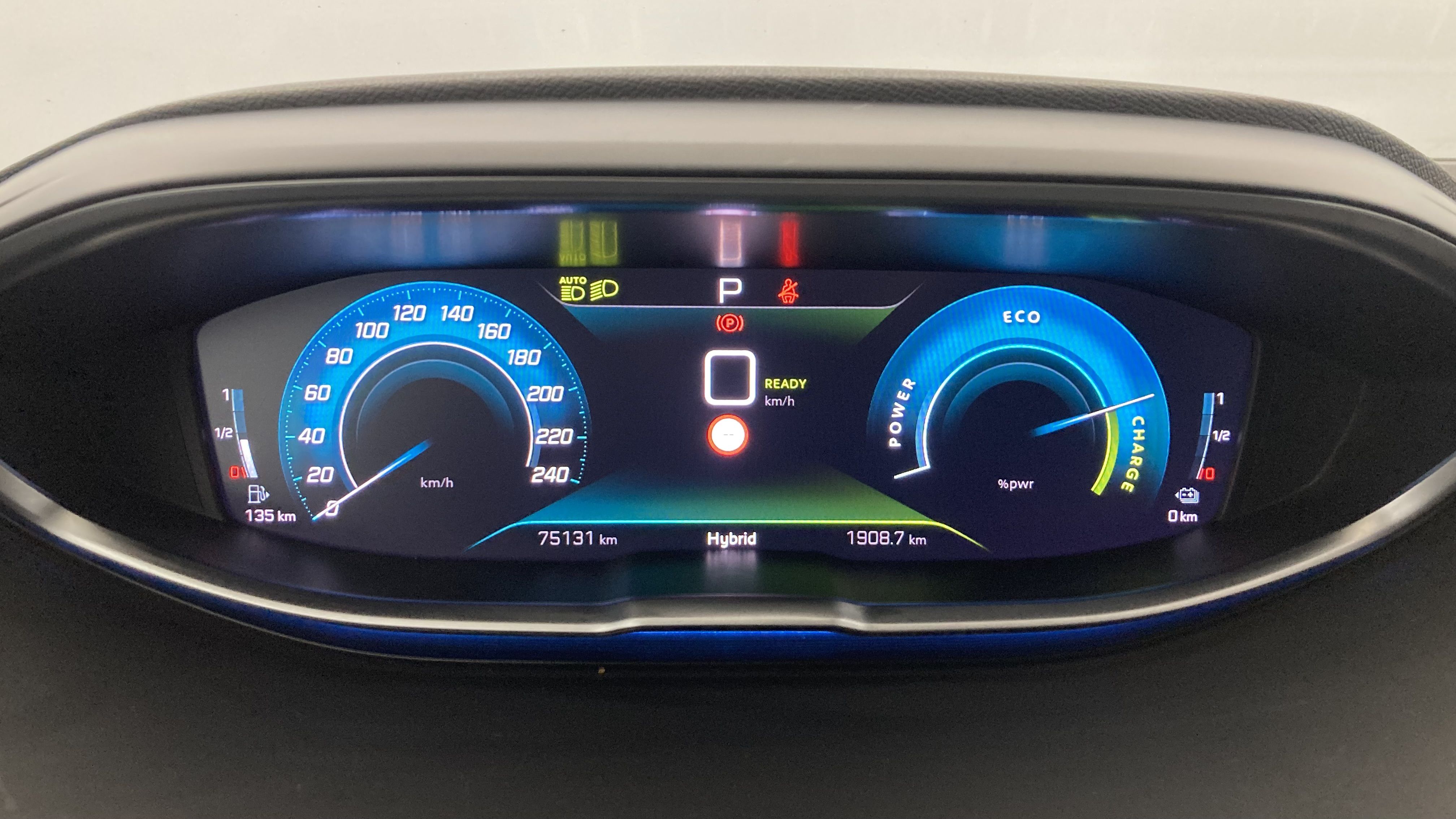 peugeot 3008 gt pack 1.6 HYBRID 300 EAT PHEV 2022 gris artense / negro 14