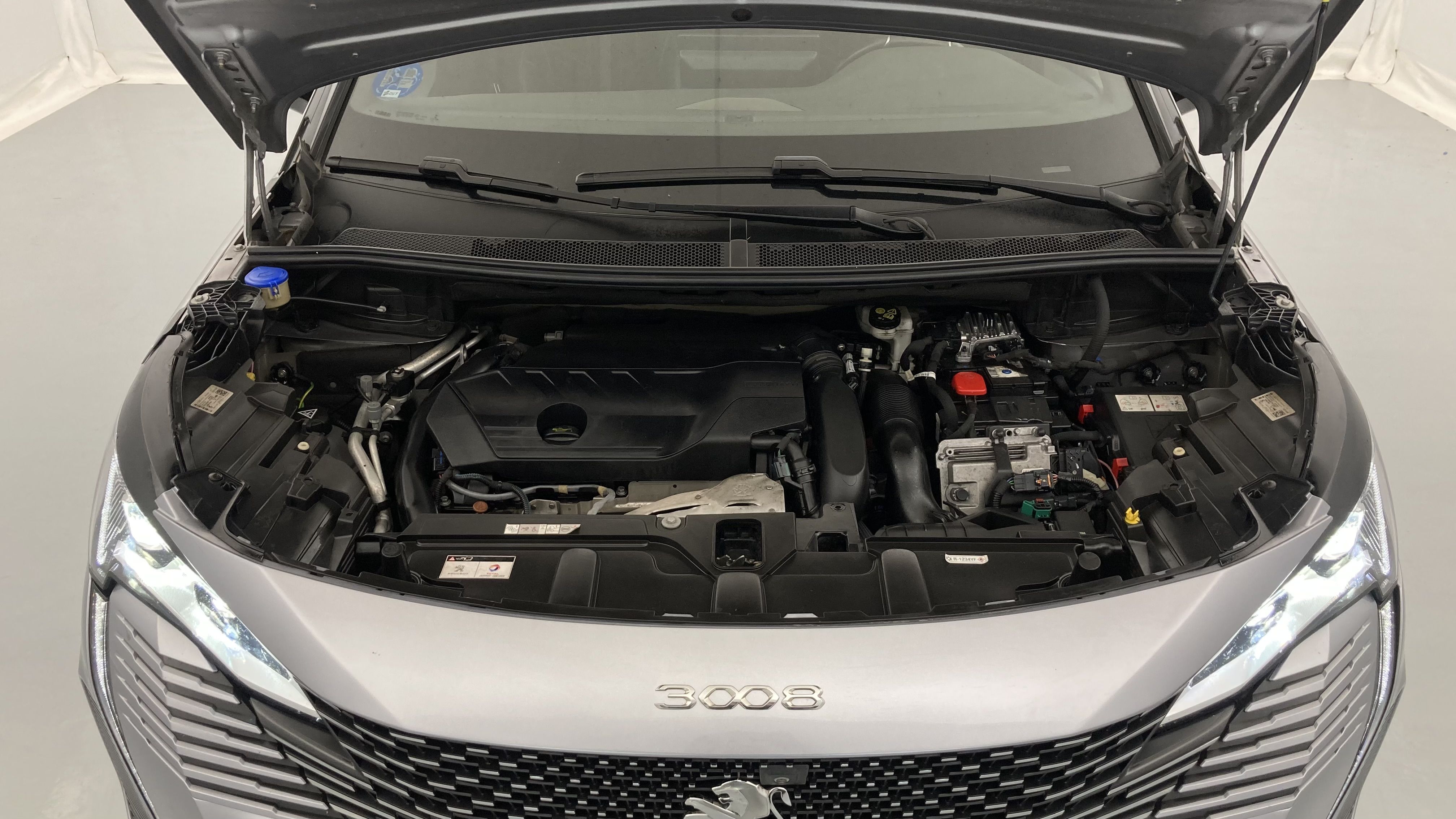 peugeot 3008 gt pack 1.6 HYBRID 300 EAT PHEV 2022 gris artense / negro 24