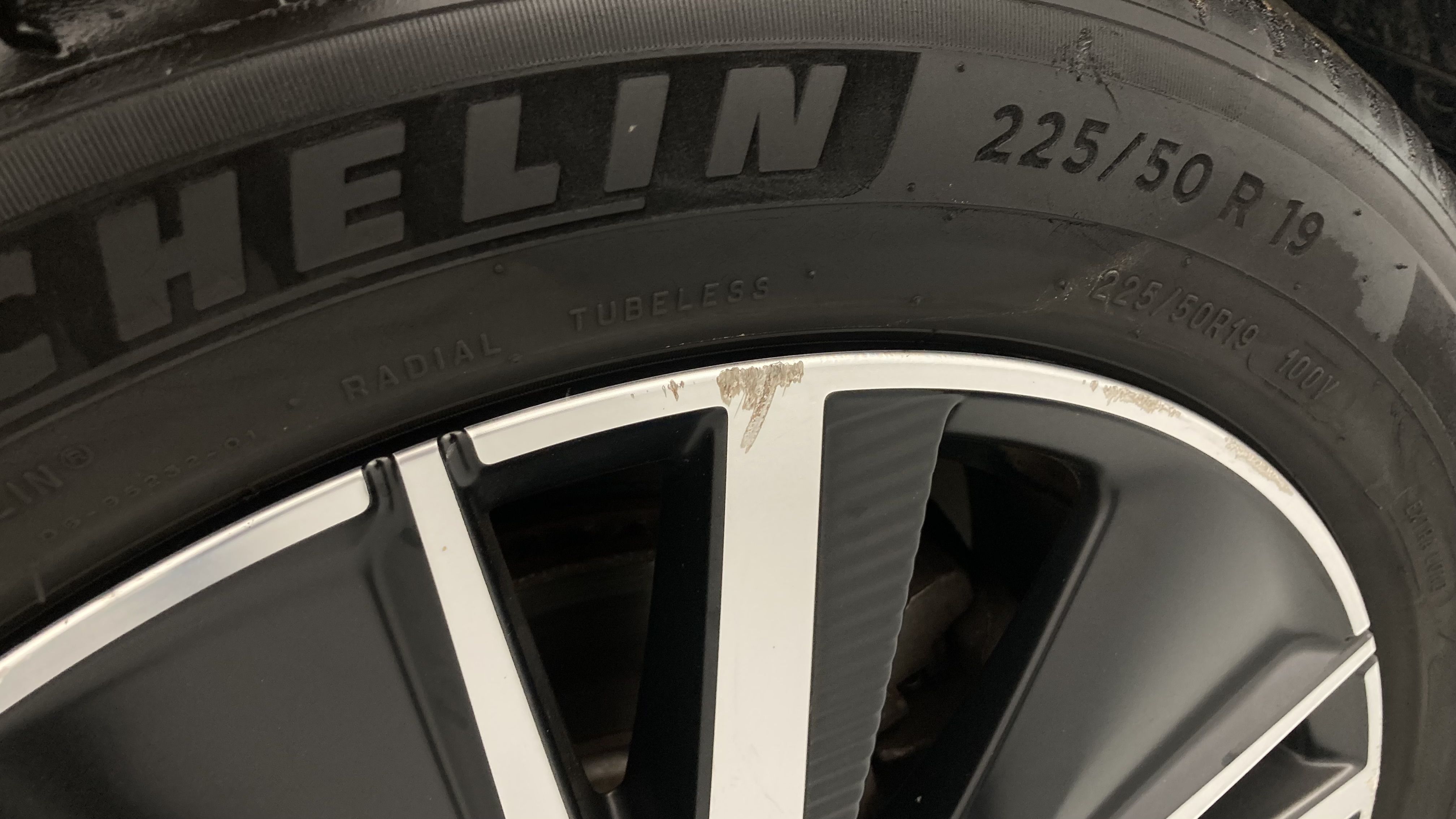 peugeot 3008 gt pack 1.6 HYBRID 300 EAT PHEV 2022 gris artense / negro 32