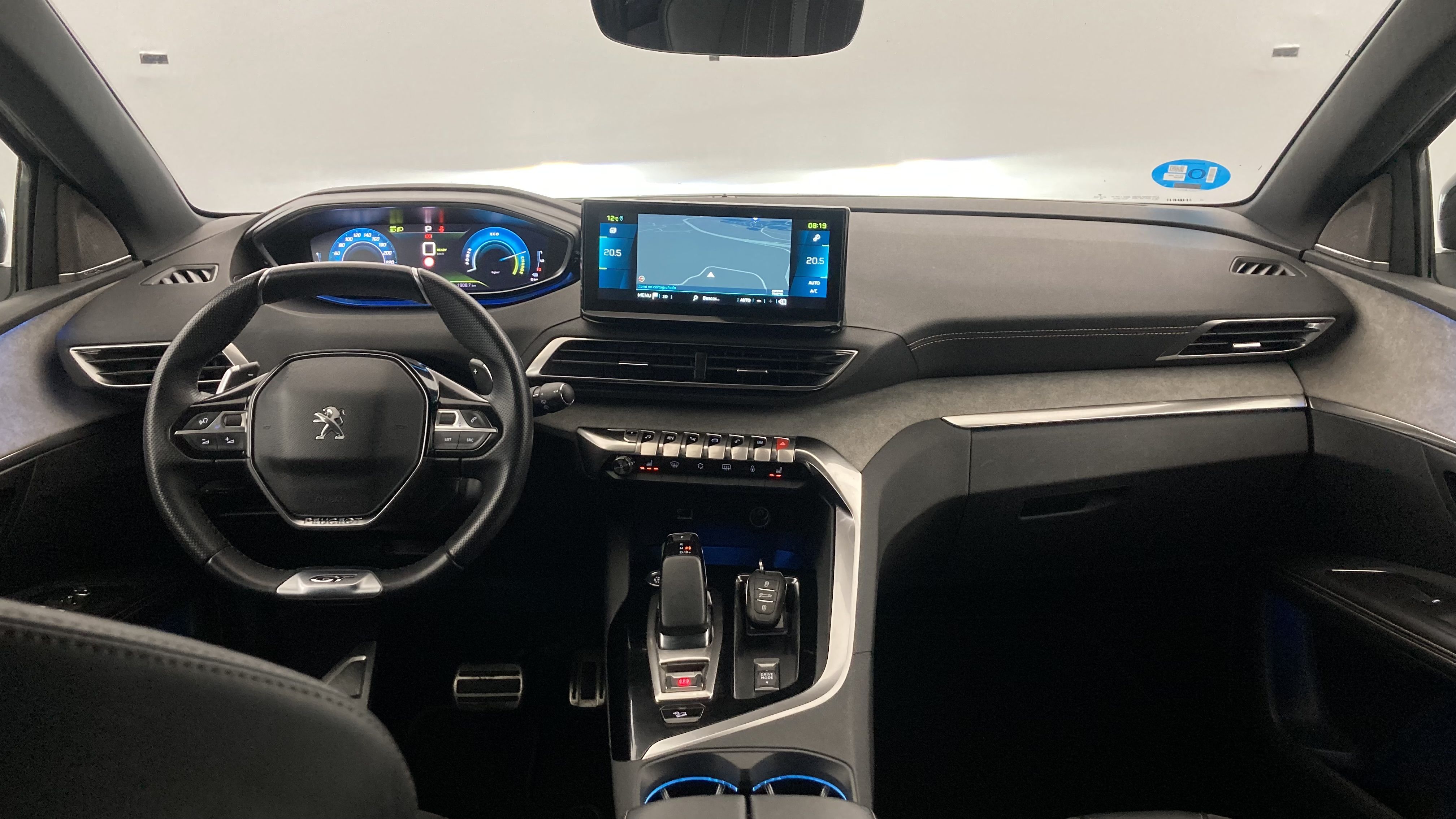 peugeot 3008 gt pack 1.6 HYBRID 300 EAT PHEV 2022 gris artense / negro 39