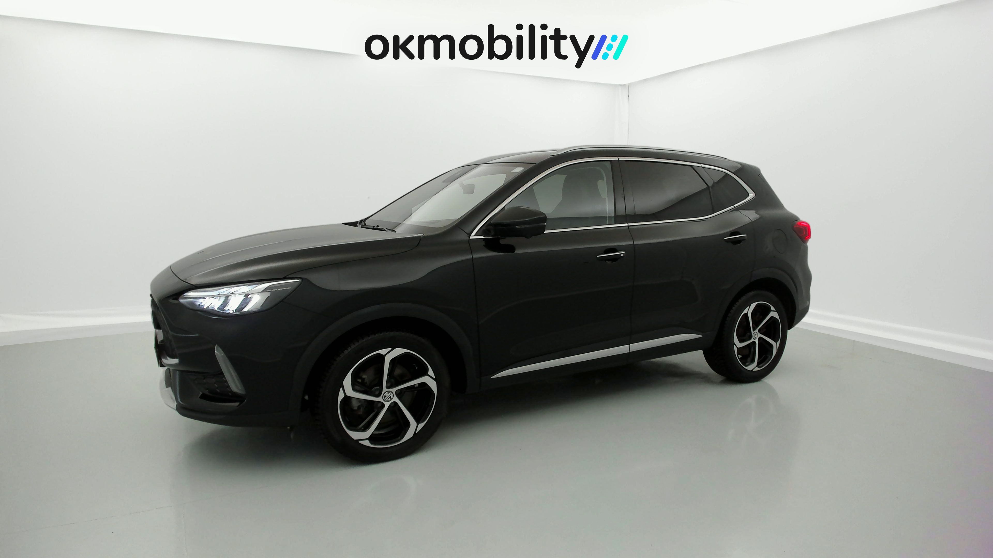 mg hs luxury 1.5 T-GDI 162 AT 2024 pebble black 7