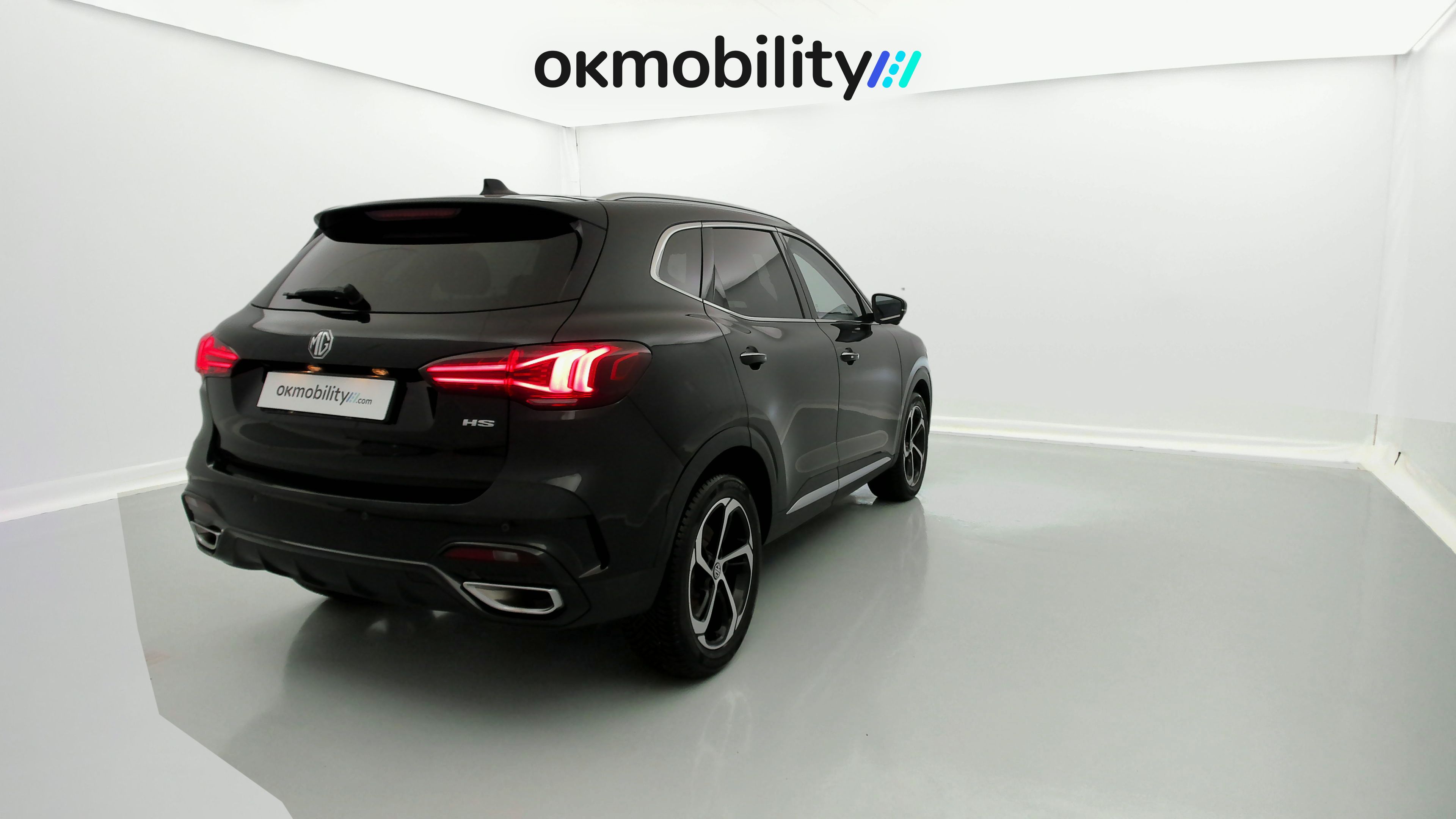 mg hs luxury 1.5 T-GDI 162 AT 2024 pebble black 12