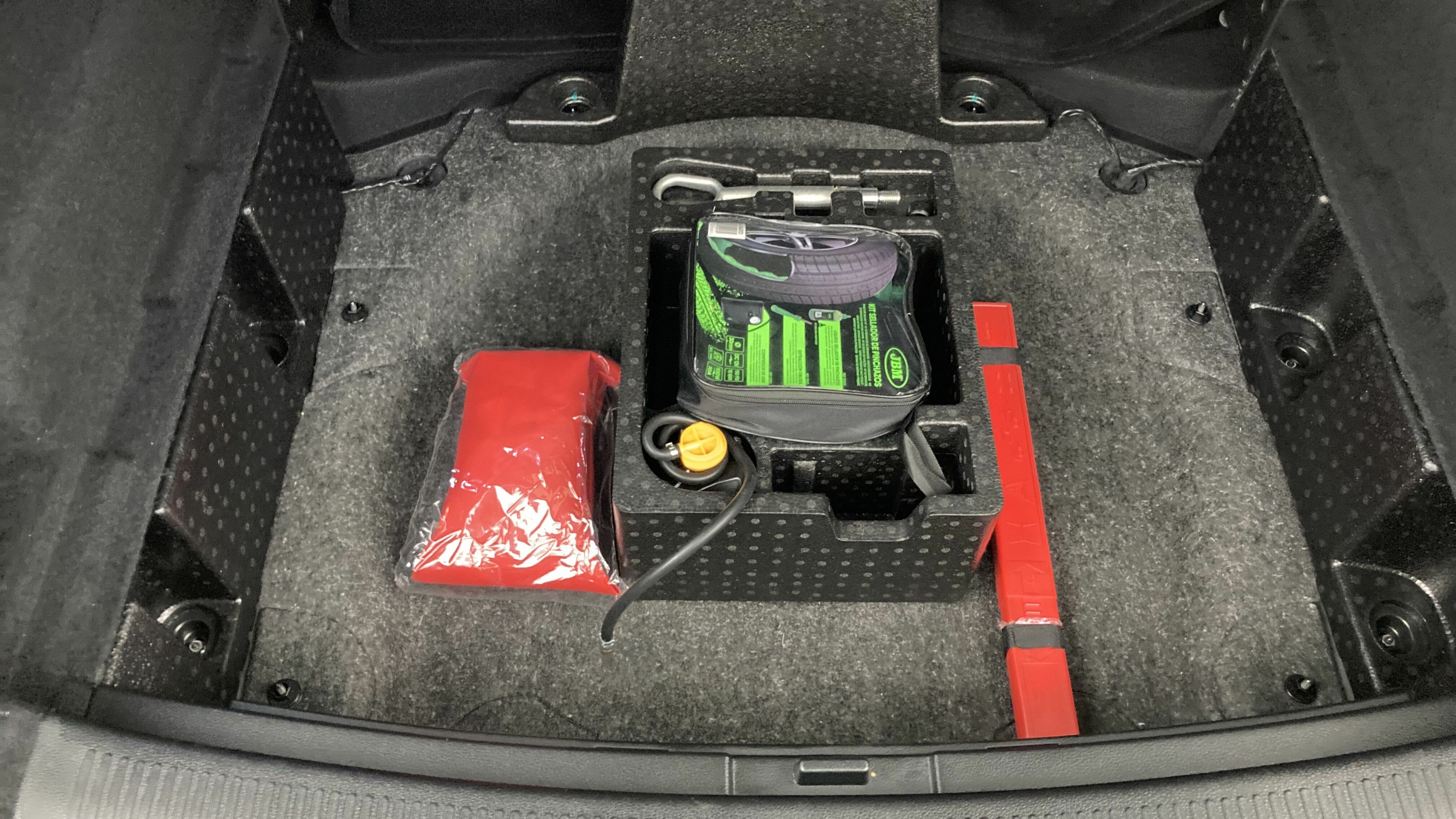 mg hs luxury 1.5 T-GDI 162 AT 2024 pebble black 23