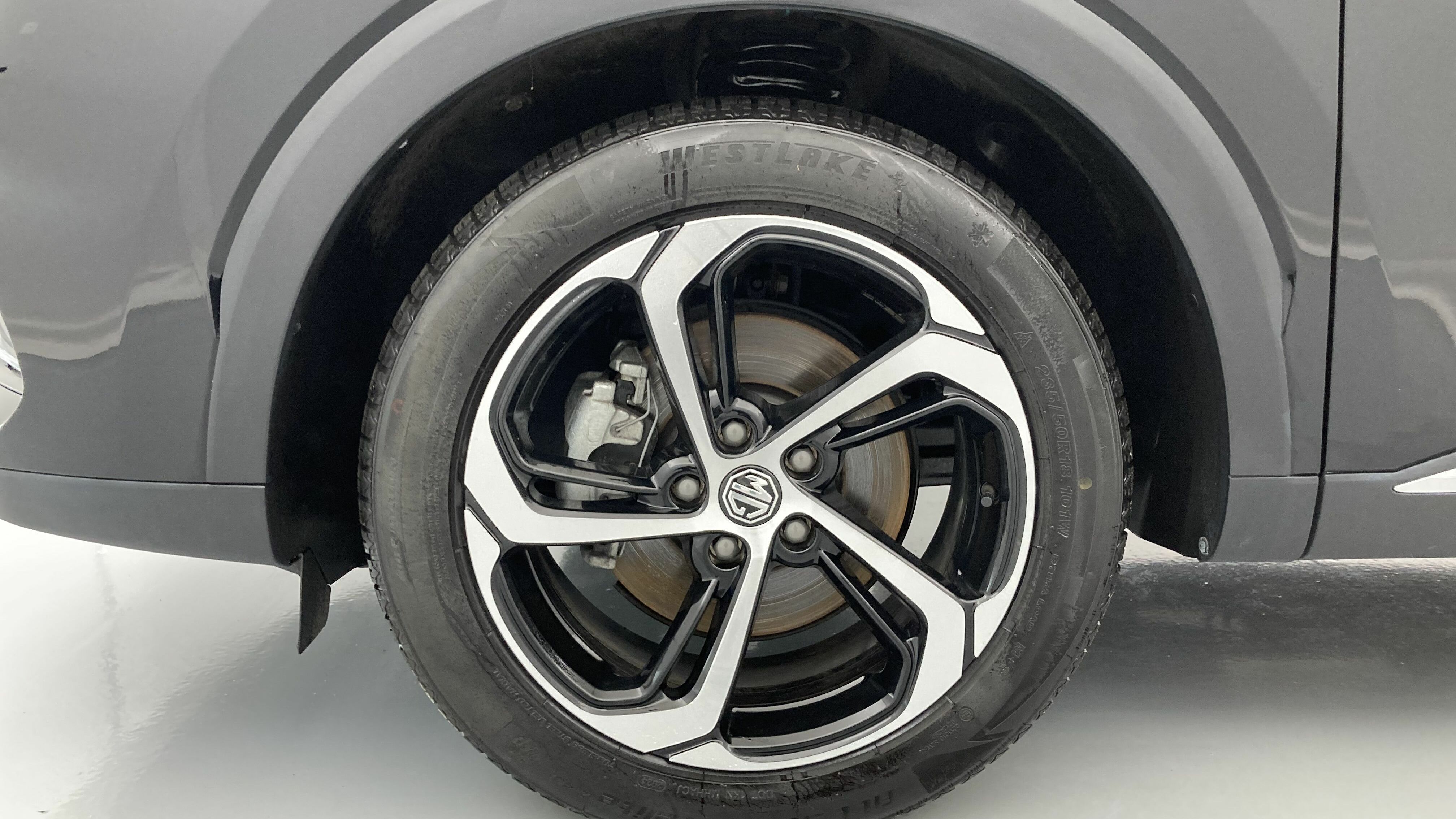 mg hs luxury 1.5 T-GDI 162 AT 2024 pebble black 27