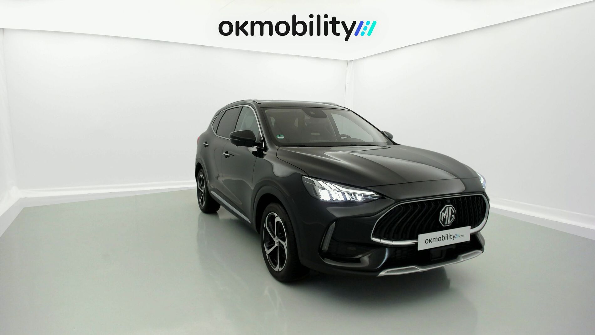 mg hs luxury 1.5 T-GDI 162 AT 2024 pebble black 3