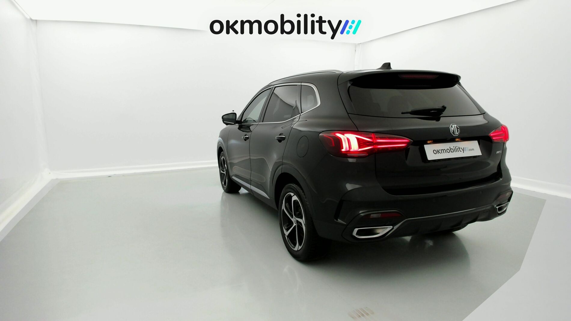 mg hs luxury 1.5 T-GDI 162 AT 2024 pebble black 9