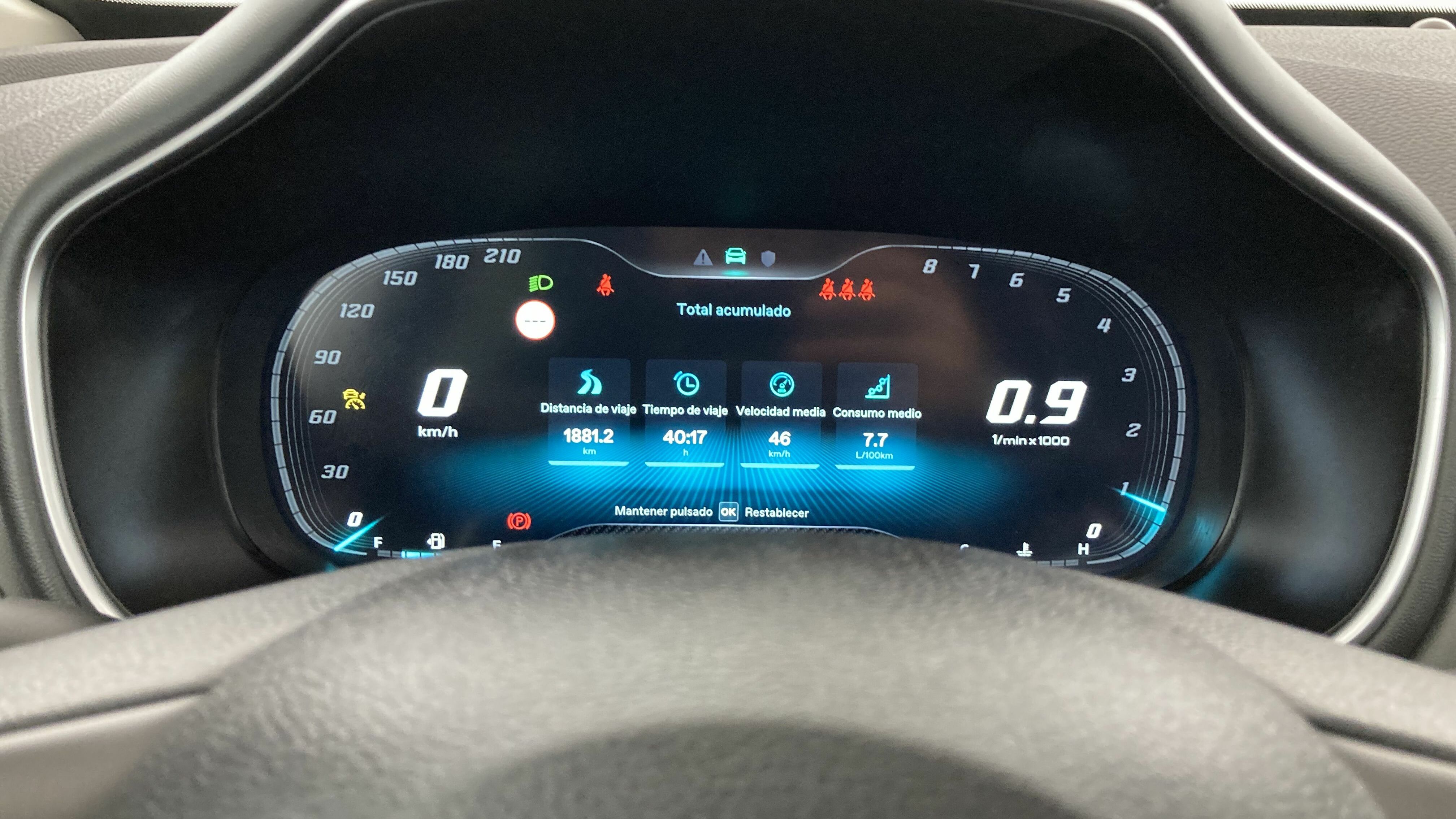 mg hs luxury 1.5 T-GDI 162 AT 2024 medal silver 18