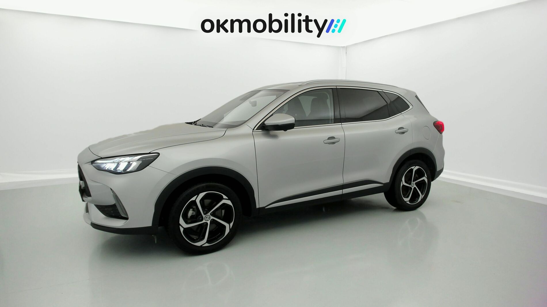 mg hs luxury 1.5 T-GDI 162 AT 2024 medal silver 5