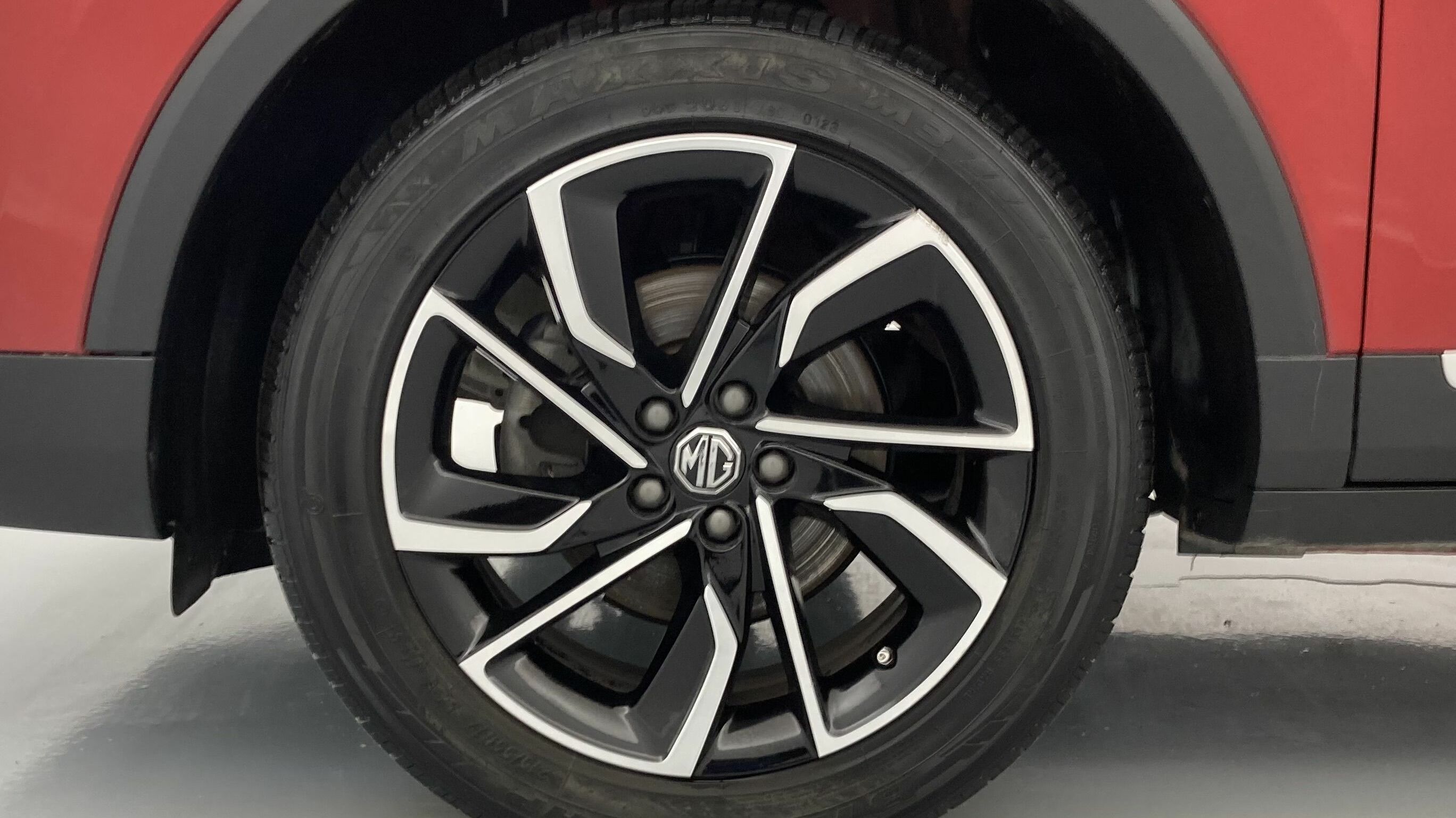 mg zs luxury 1.5 VTI-TECH 106 2023 red 27