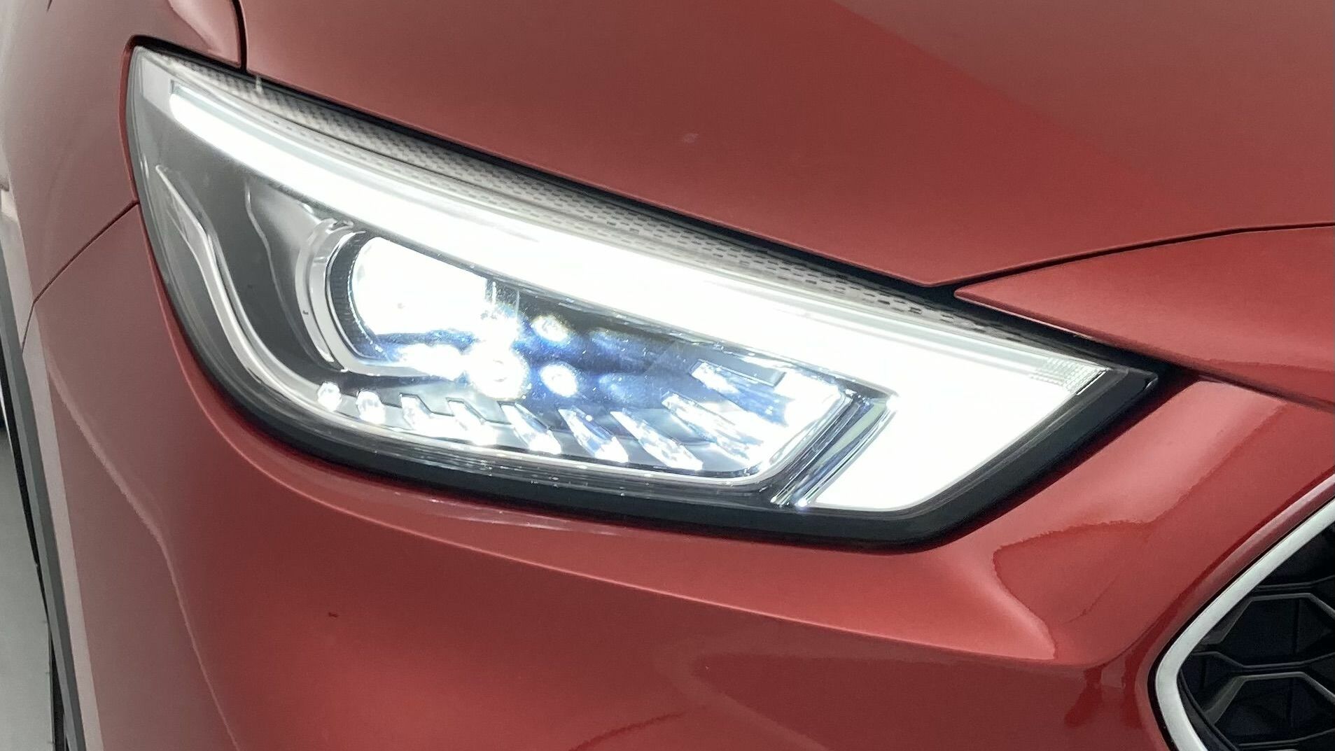 mg zs luxury 1.5 VTI-TECH 106 2023 red 29