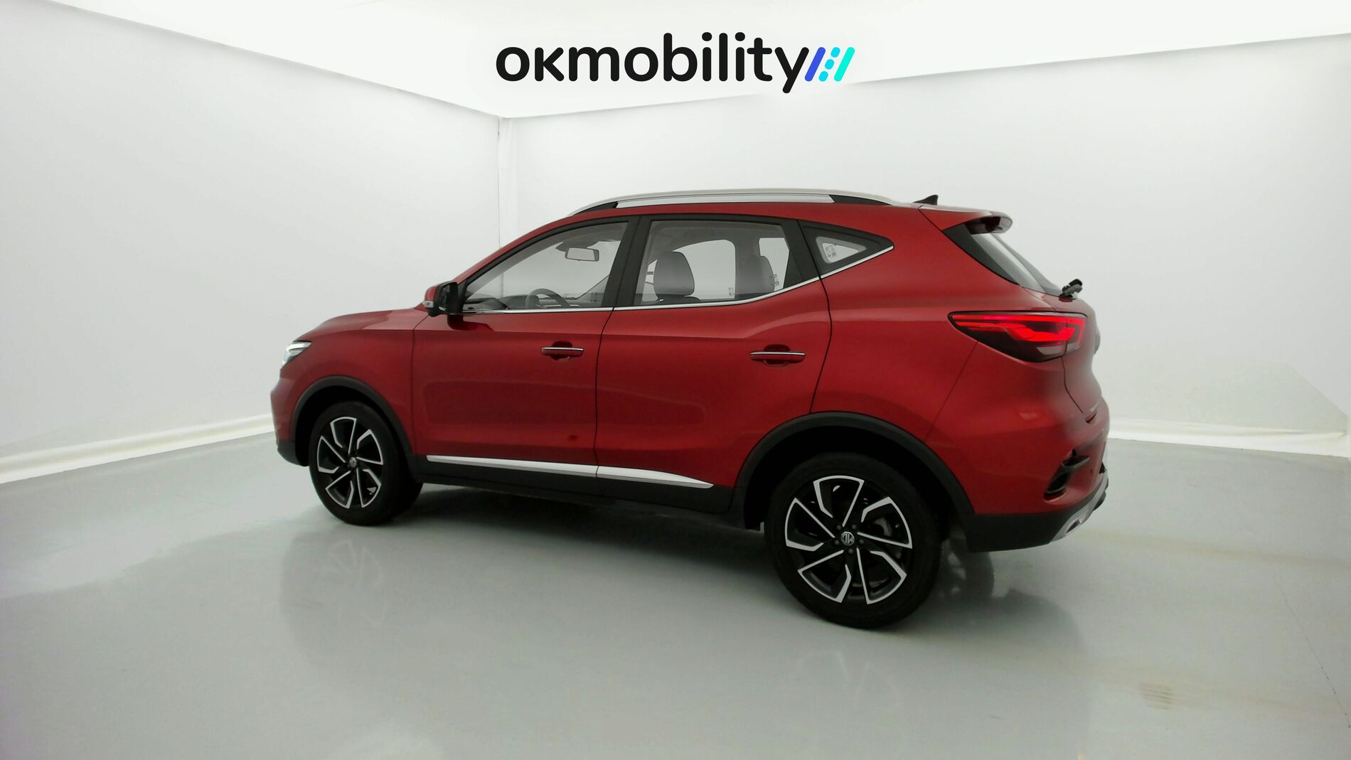 mg zs luxury 1.5 VTI-TECH 106 2023 red 8