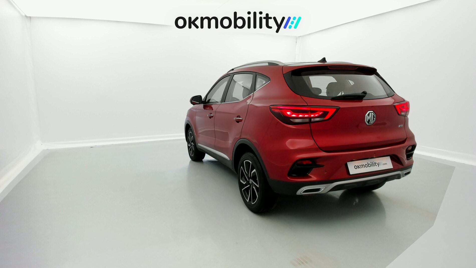 mg zs luxury 1.5 VTI-TECH 106 2023 red 9