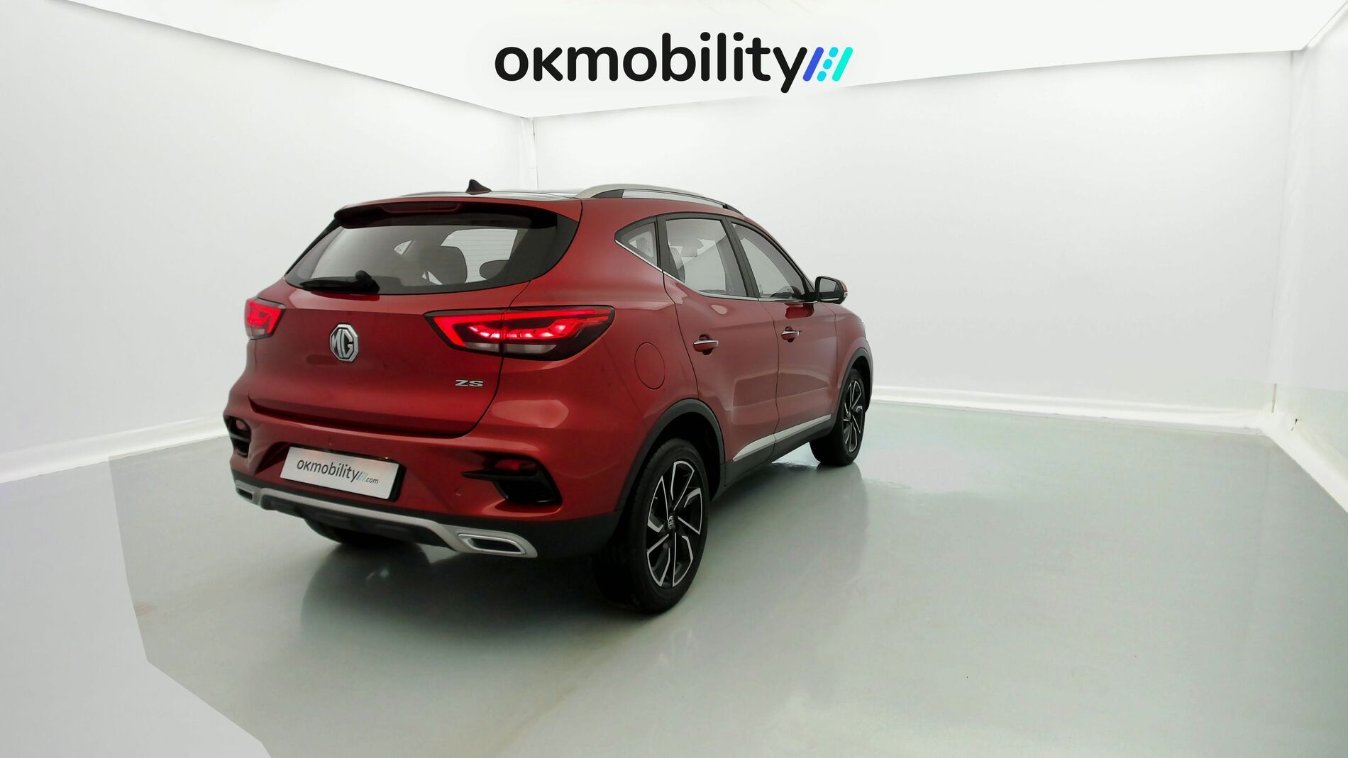 mg zs luxury 1.5 VTI-TECH 106 2023 red 11