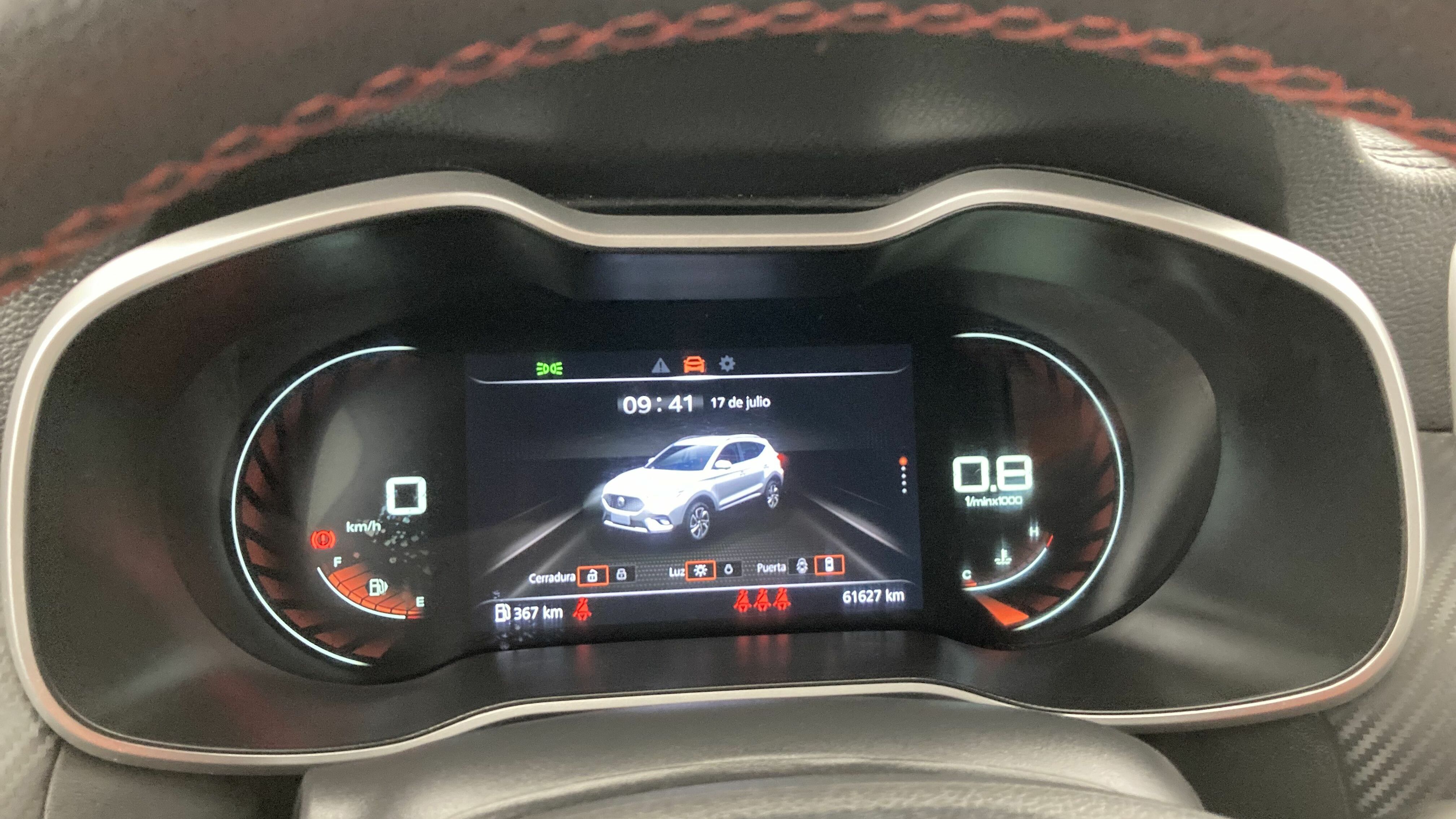 mg zs luxury 1.5 VTI-TECH 106 2023 silver 18