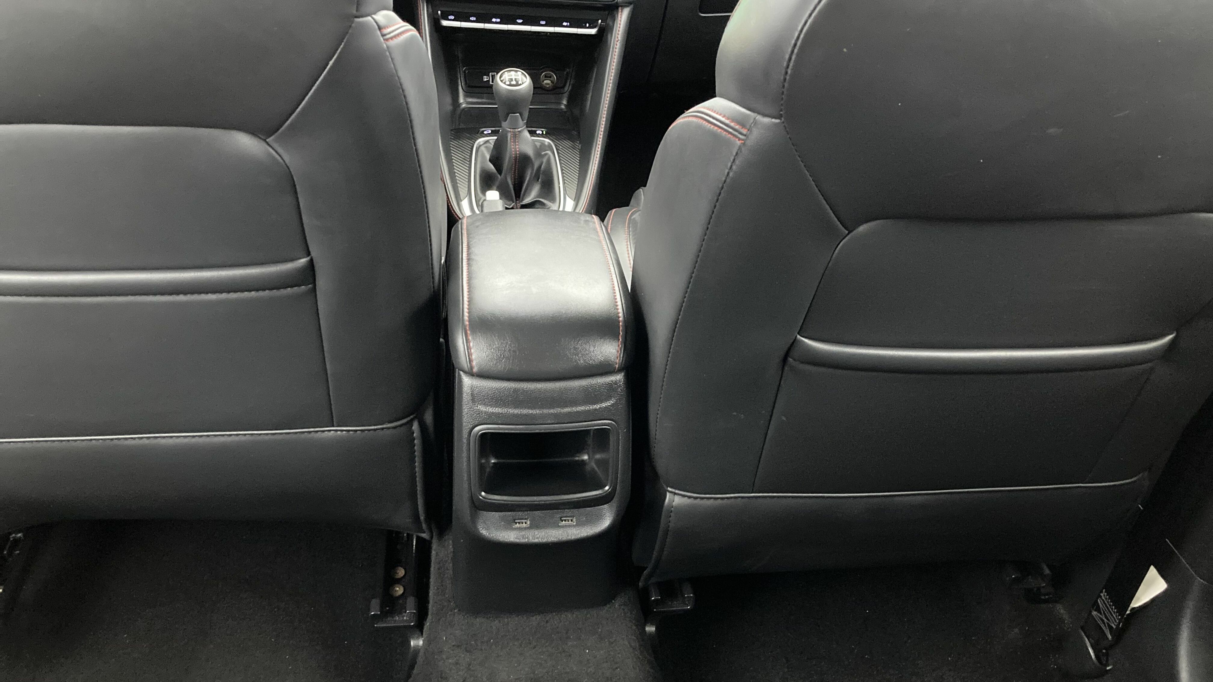 mg zs luxury 1.5 VTI-TECH 106 2023 silver 22