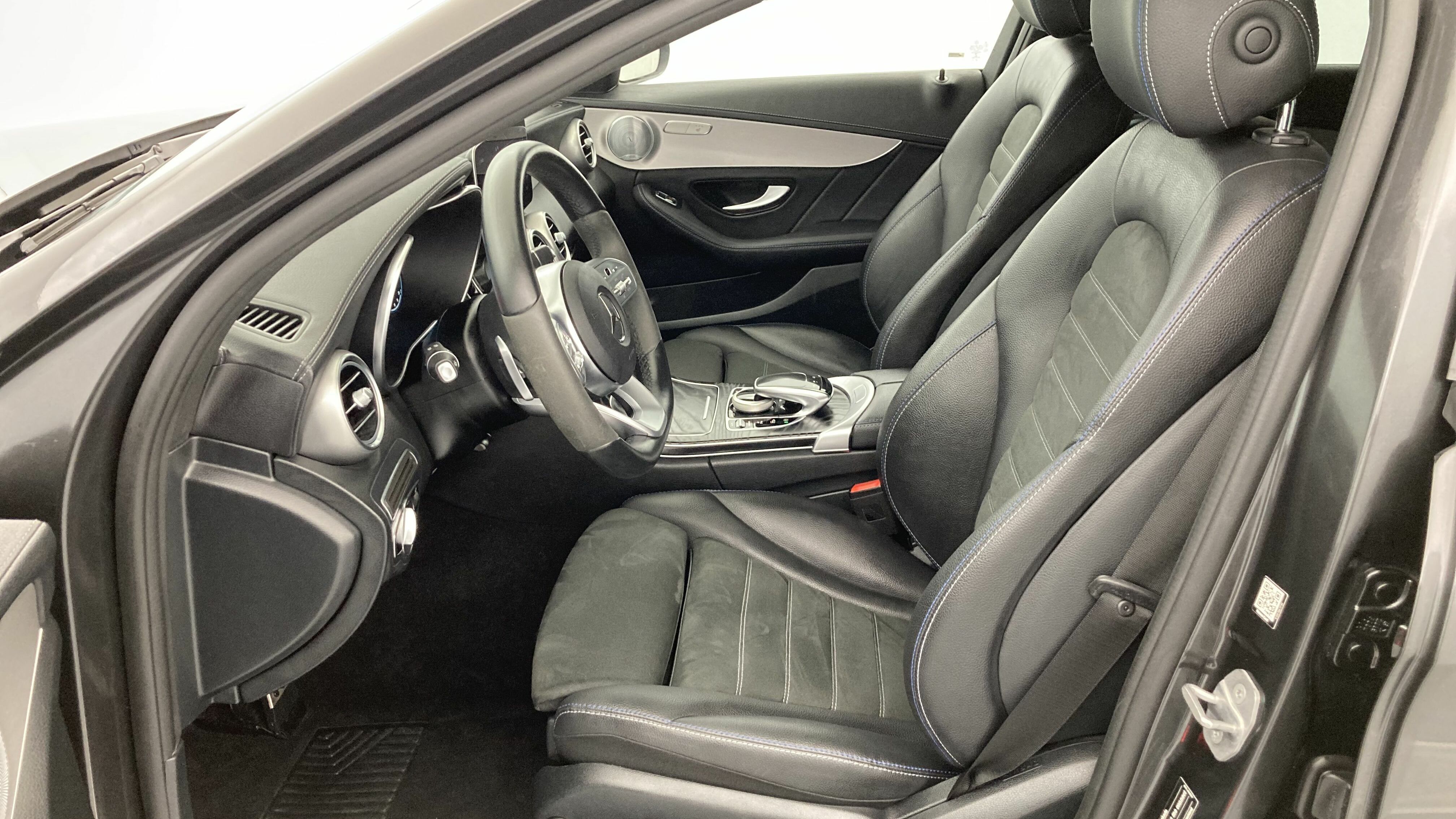 mercedes benz clase c estate amg line 220D 194 DCT 2021 black 14