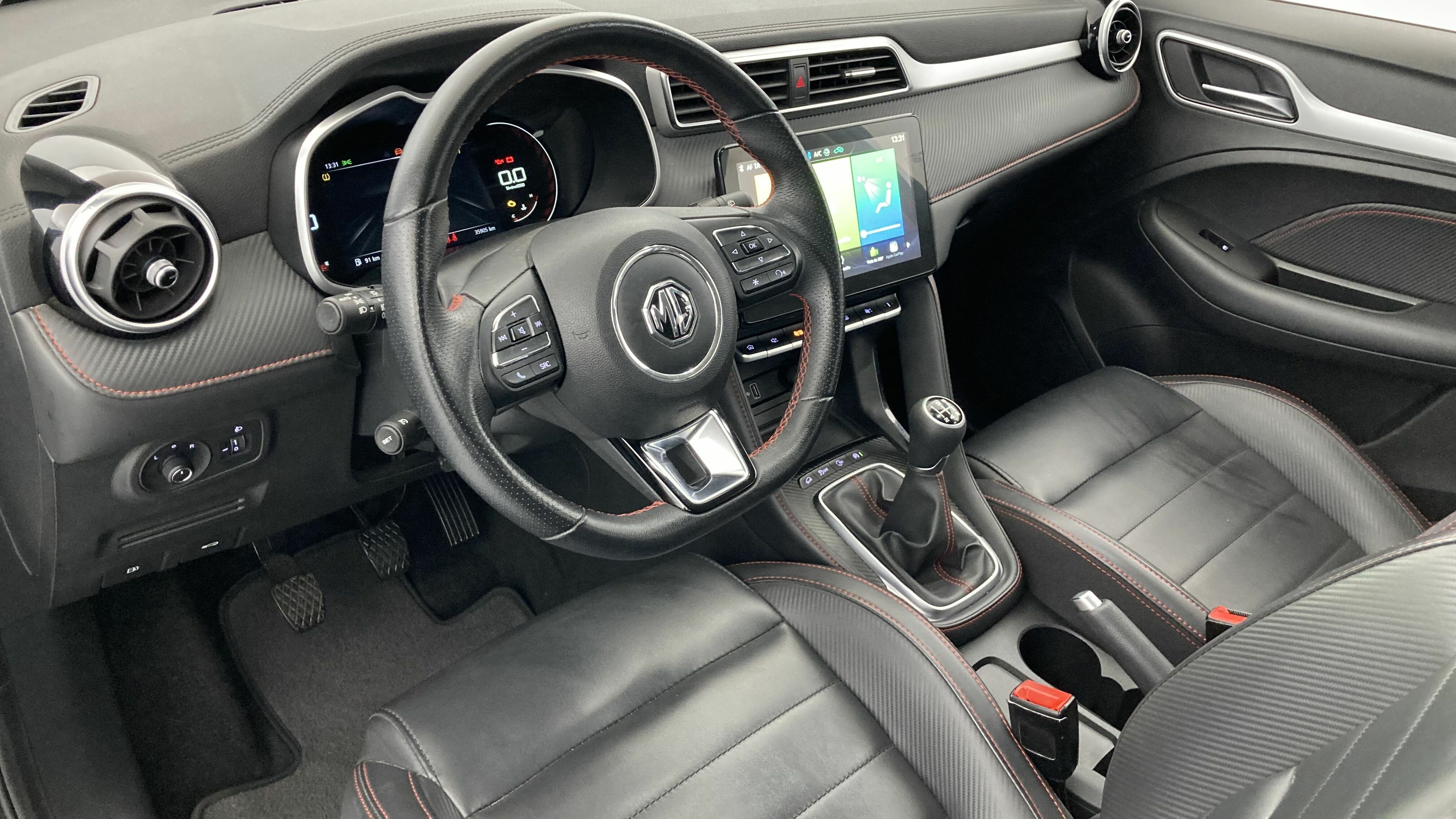 mg zs luxury 1.5 VTI-TECH 106 2023 black 15