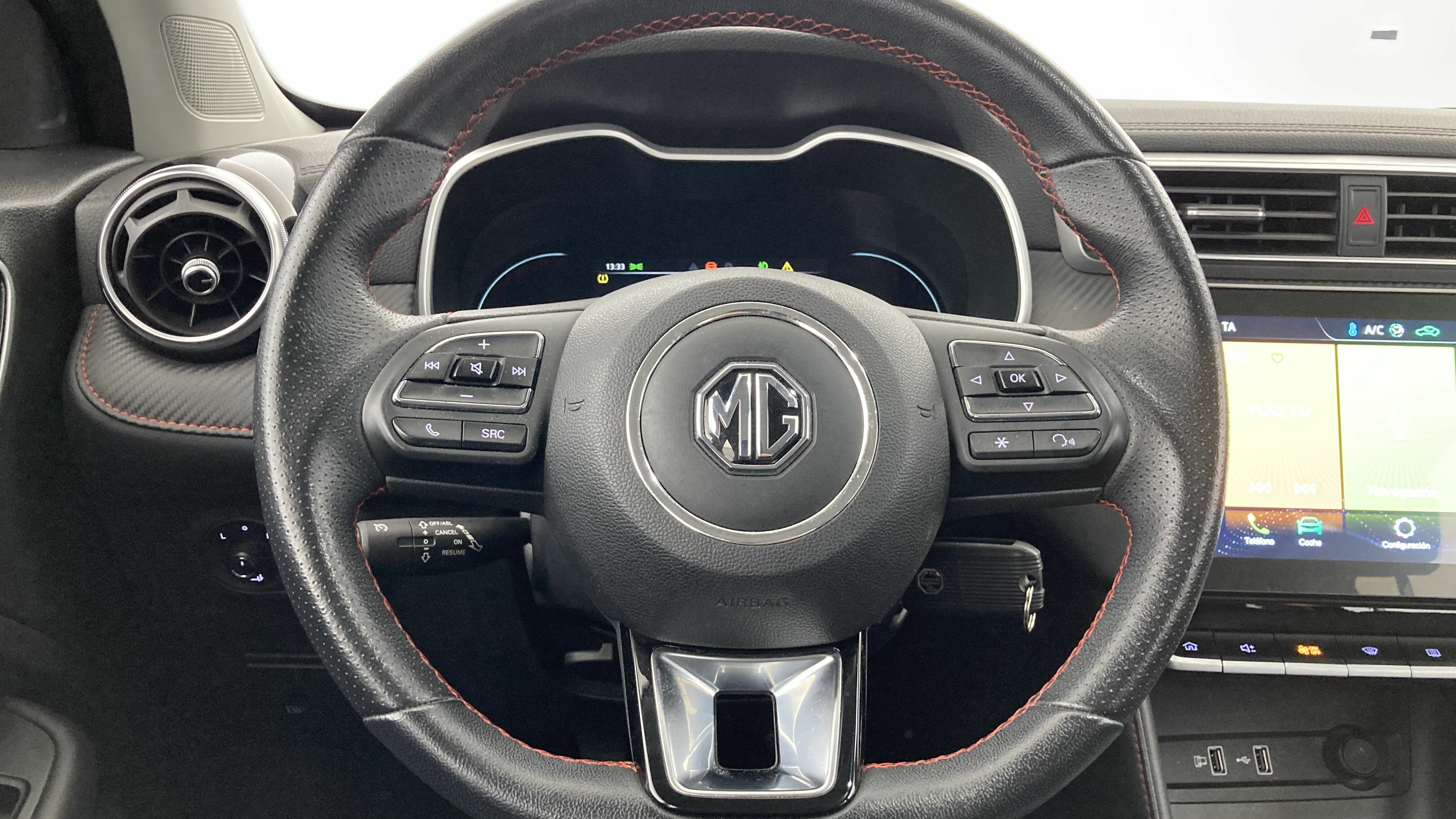 mg zs luxury 1.5 VTI-TECH 106 2023 black 17