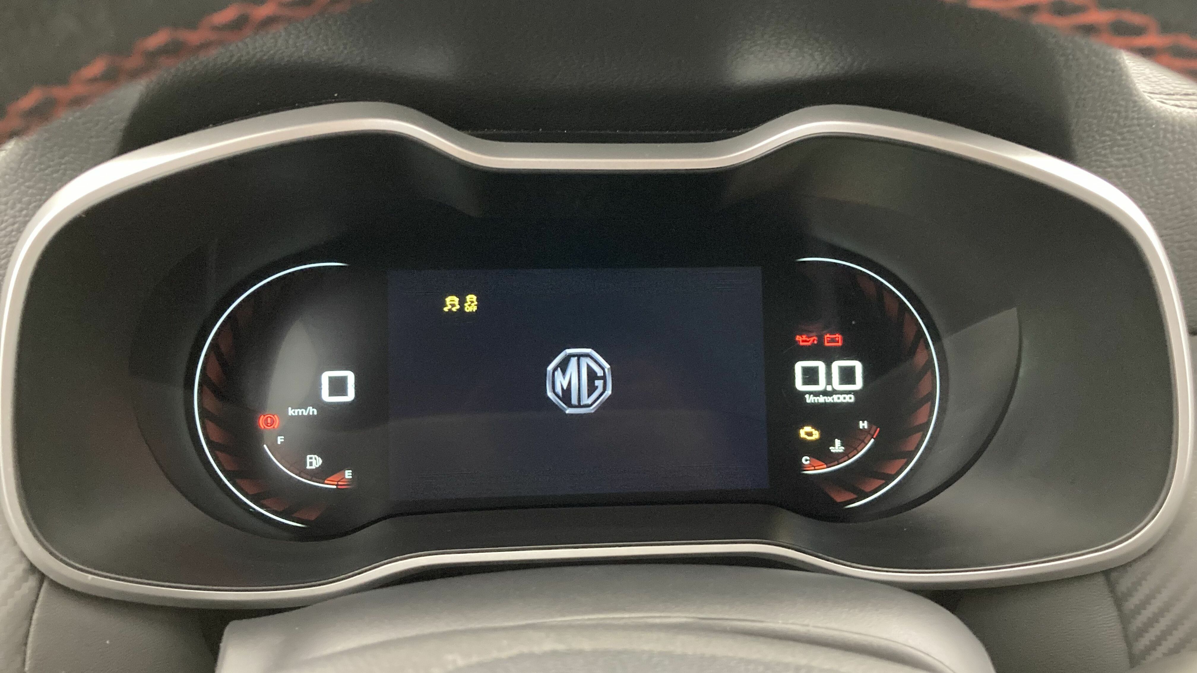 mg zs luxury 1.5 VTI-TECH 106 2023 black 18