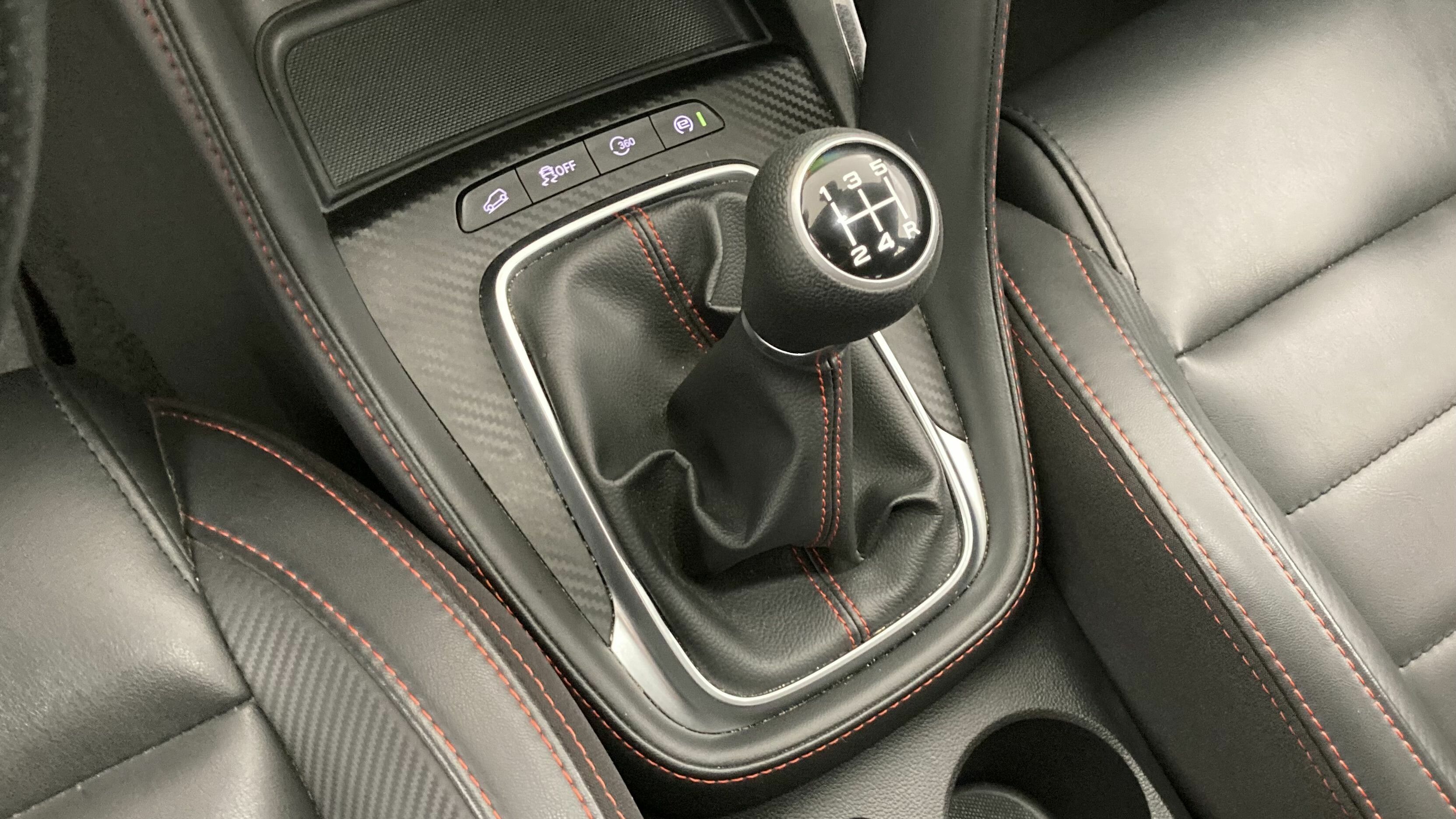 mg zs luxury 1.5 VTI-TECH 106 2023 black 20