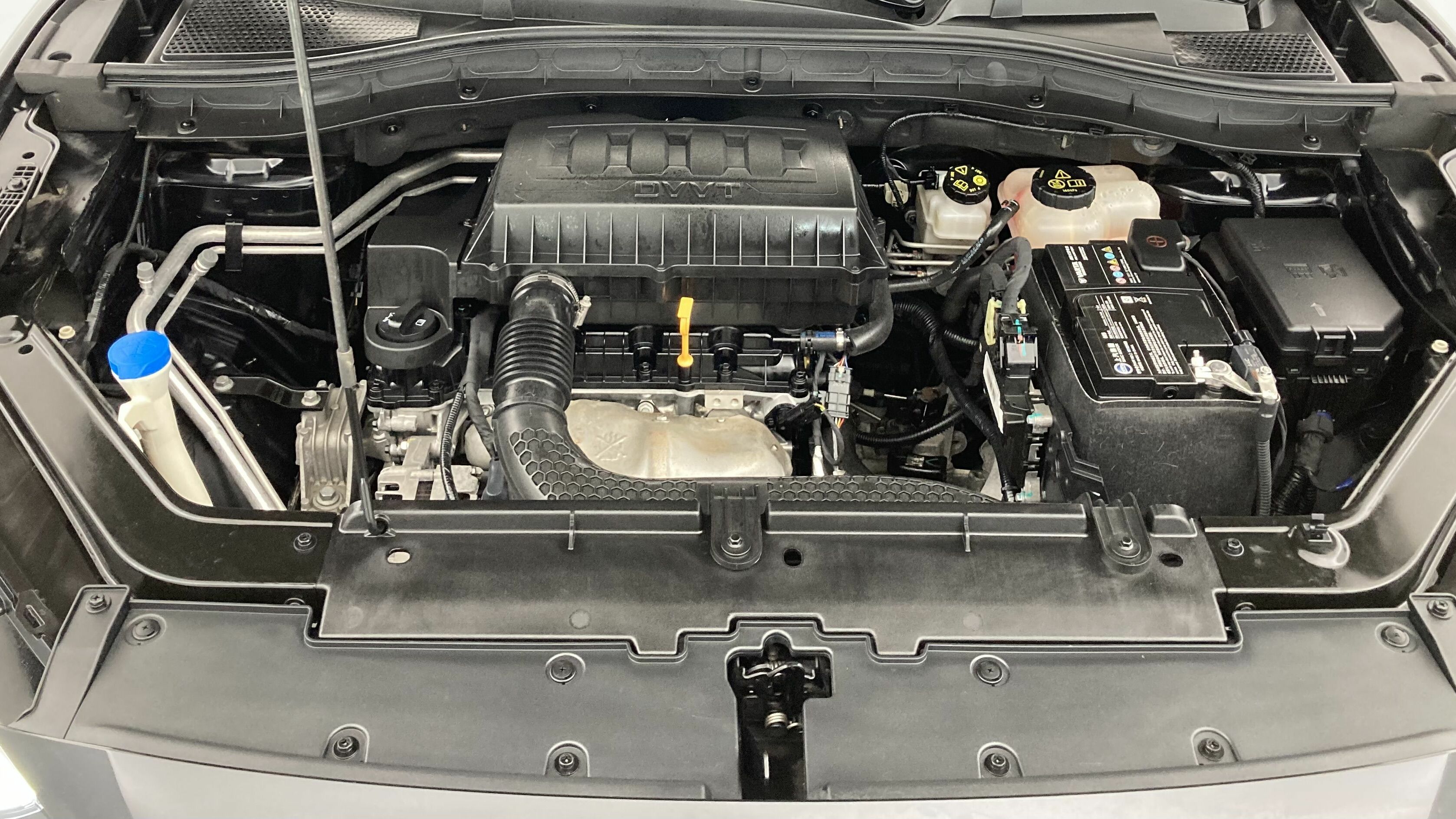 mg zs luxury 1.5 VTI-TECH 106 2023 black 25