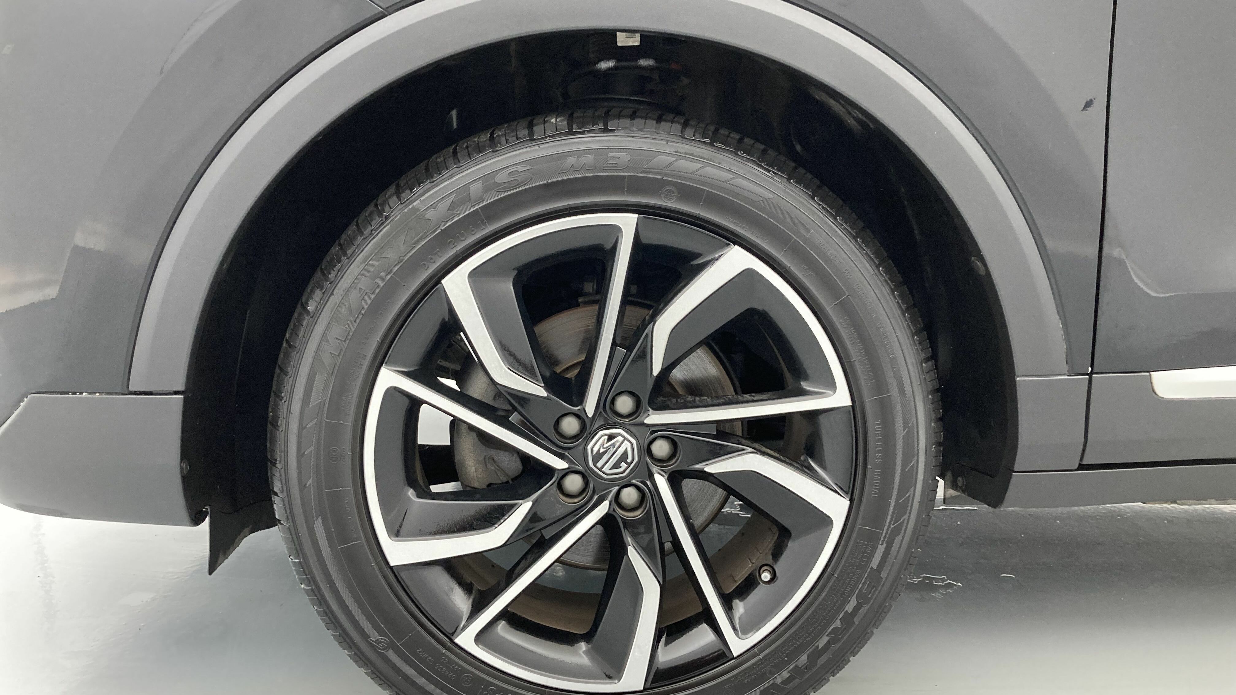 mg zs luxury 1.5 VTI-TECH 106 2023 black 27