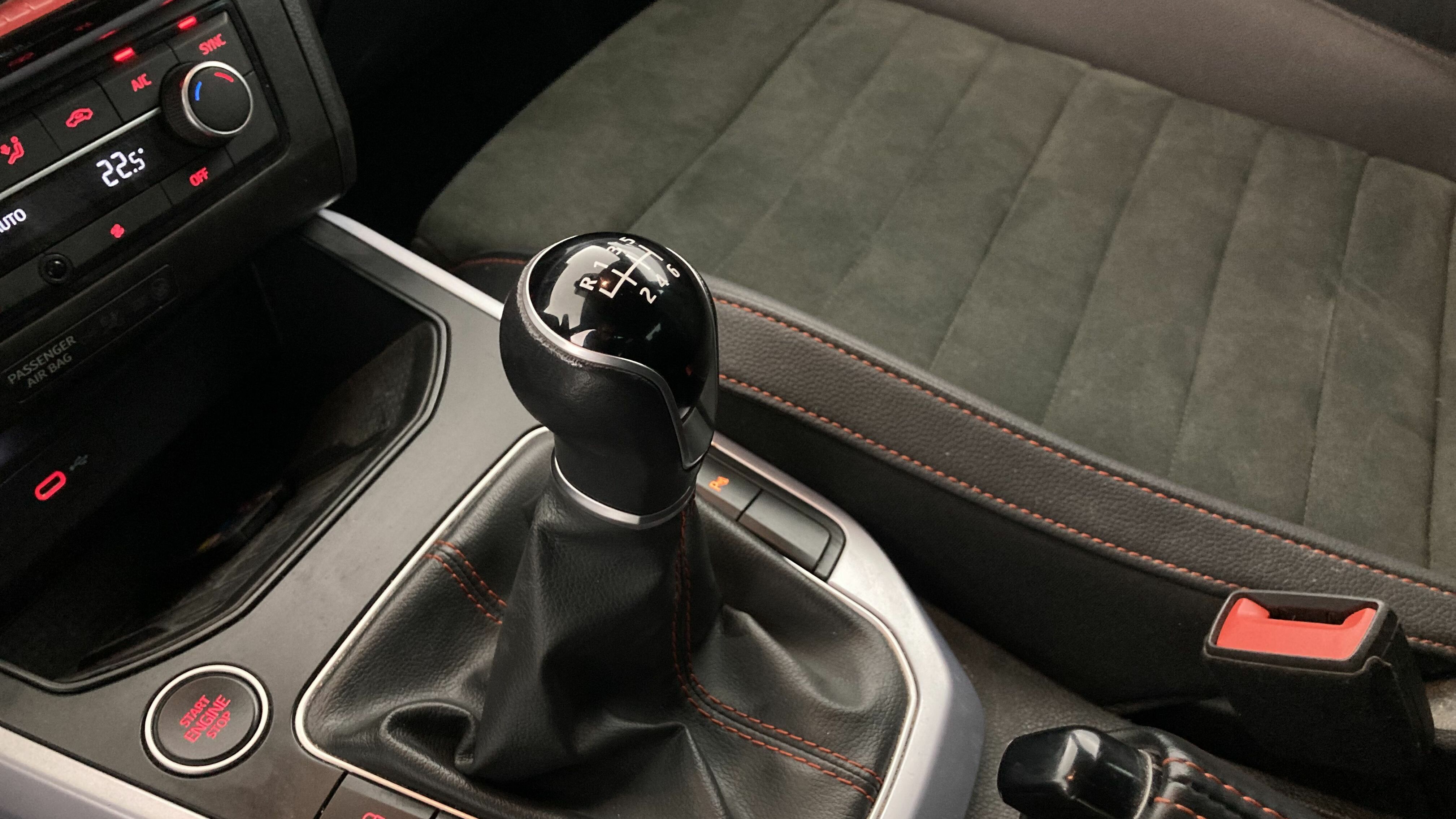 seat arona fr xl rx 1.0 TSI 115 2024 plata urban / negro 20