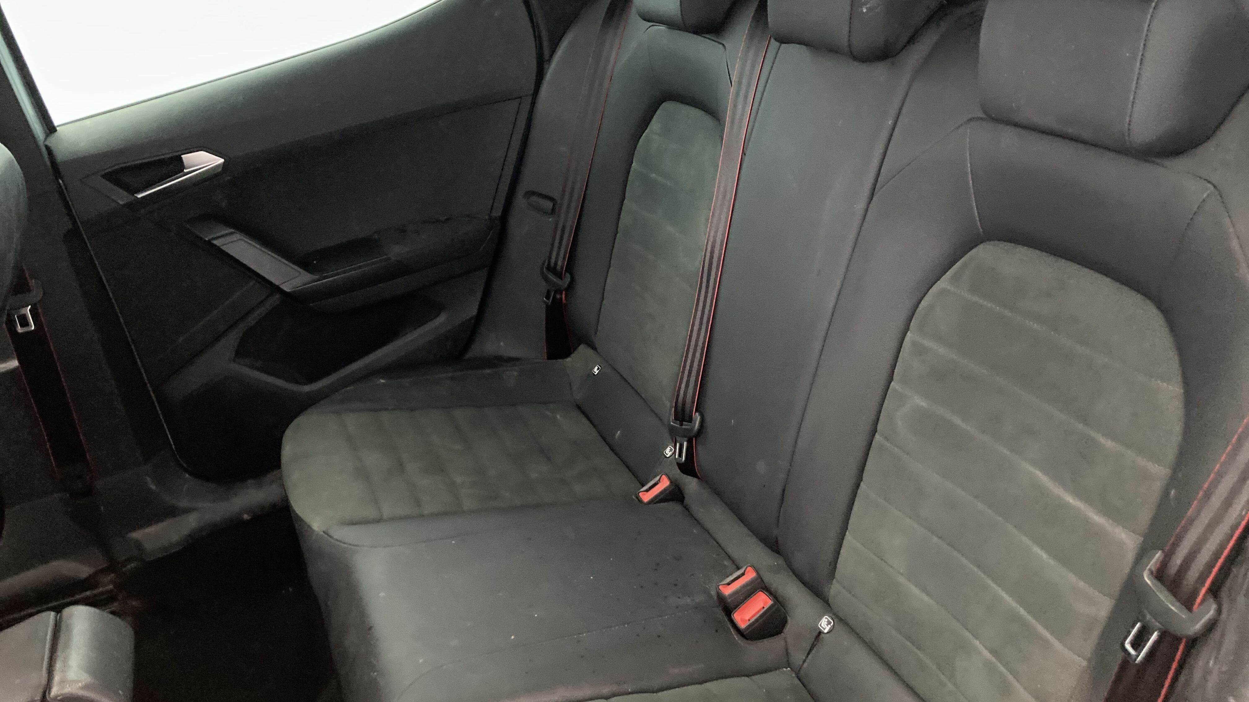 seat arona fr xl rx 1.0 TSI 115 2024 plata urban / negro 21