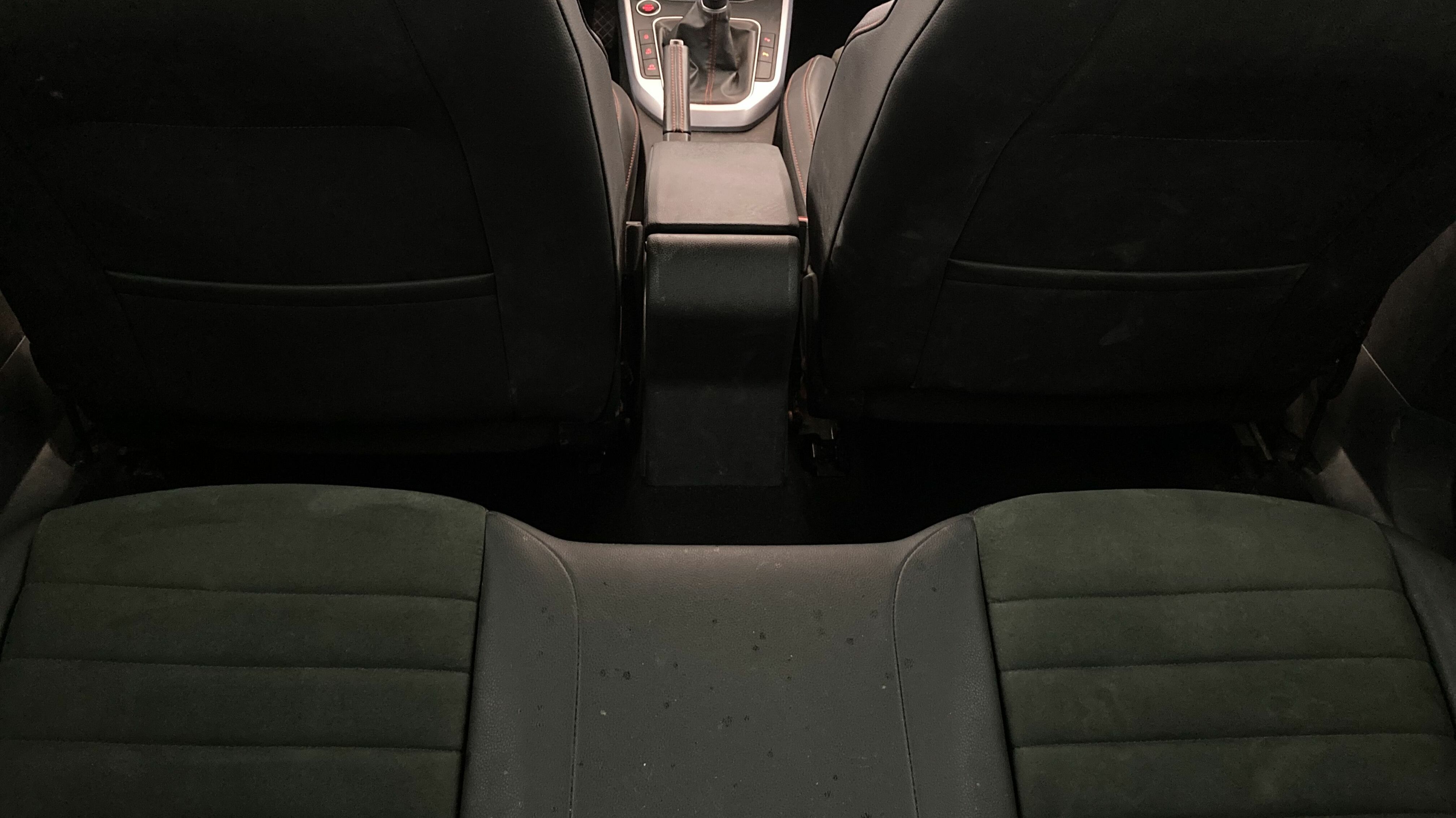 seat arona fr xl rx 1.0 TSI 115 2024 plata urban / negro 22