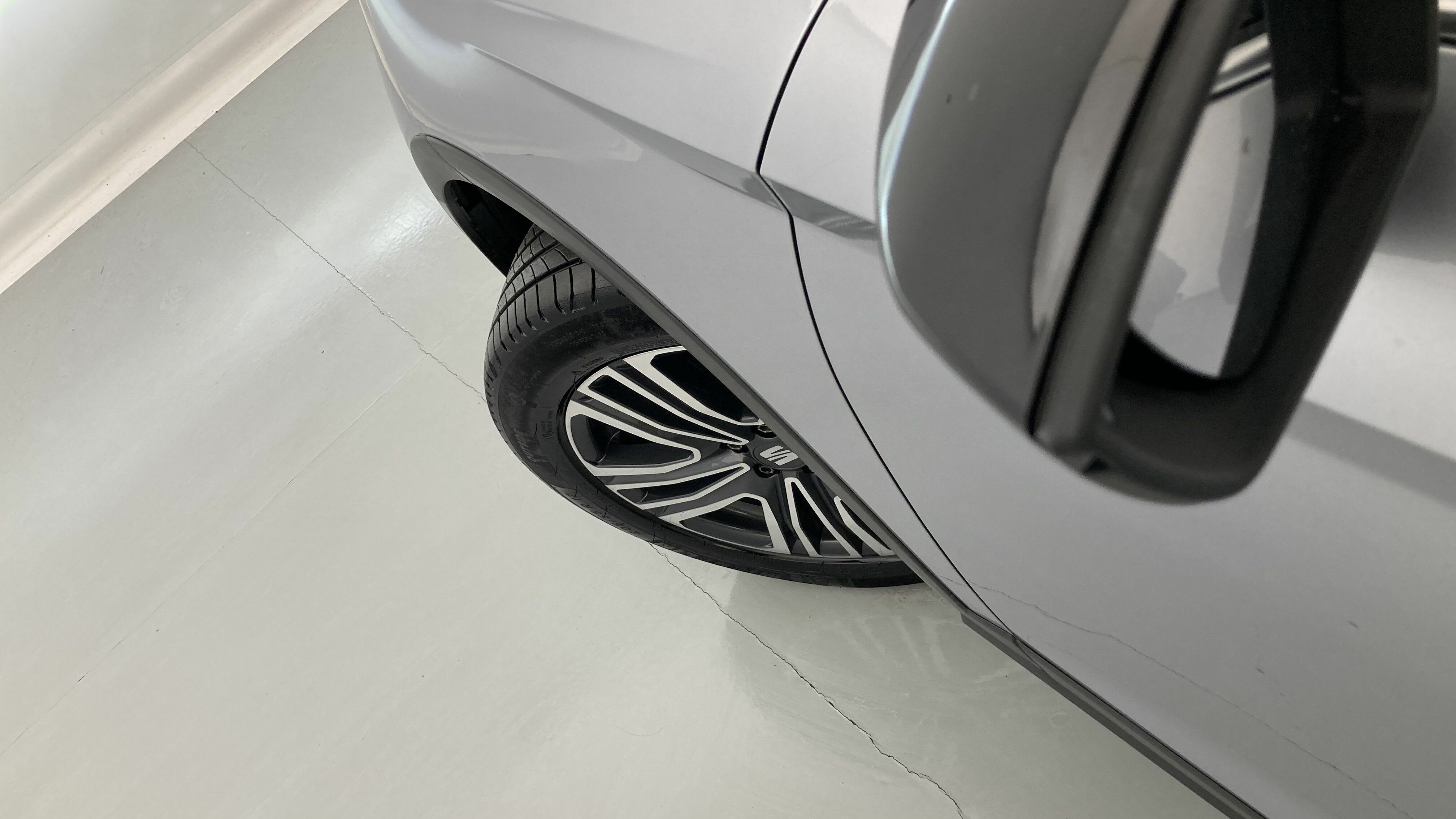 seat arona fr xl rx 1.0 TSI 115 2024 plata urban / negro 28