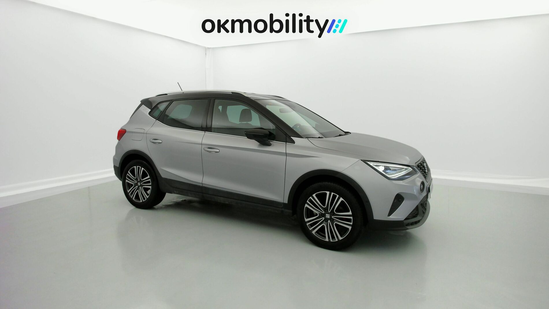 seat arona fr xl rx 1.0 TSI 115 2024 plata urban / negro 2