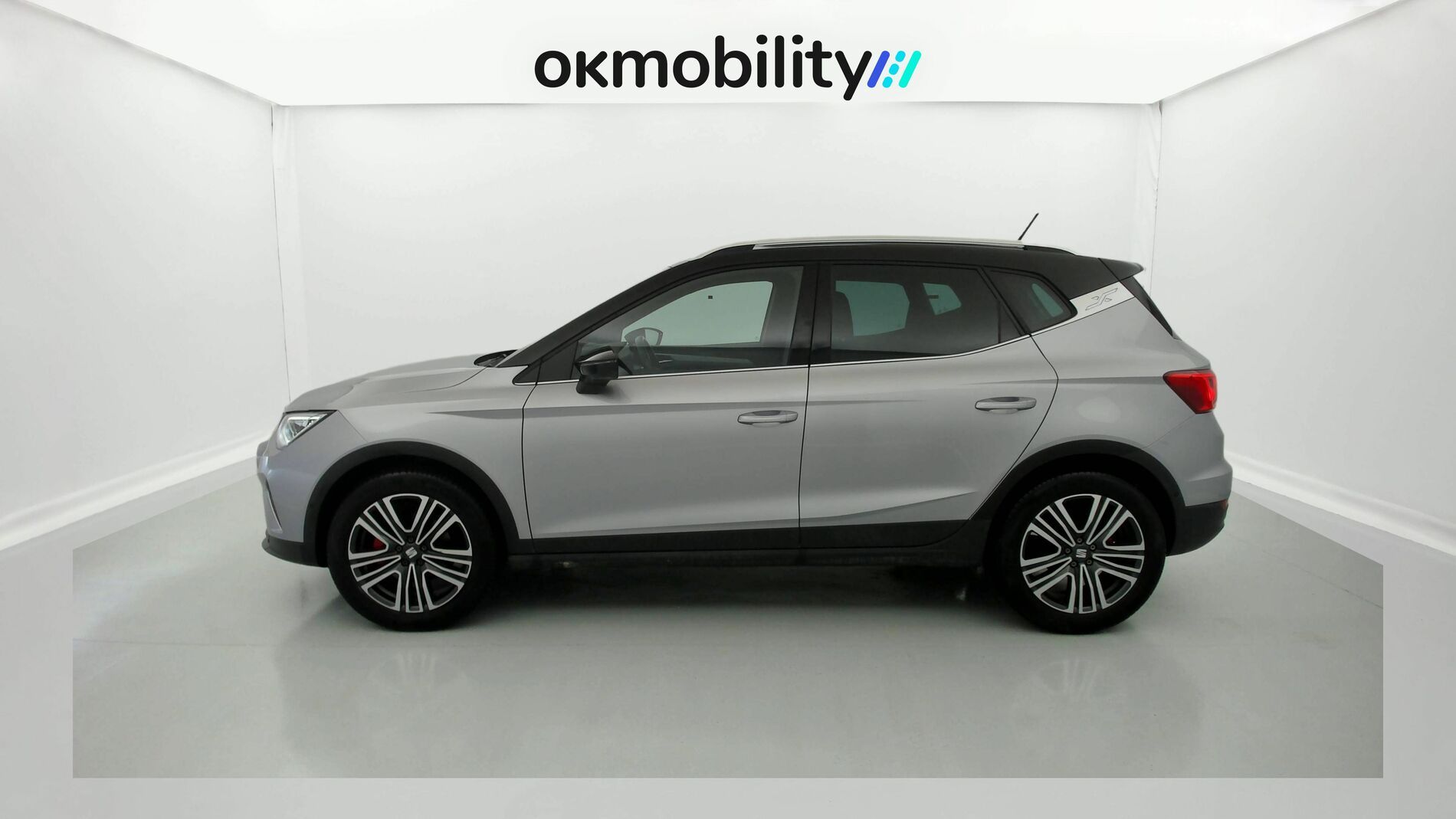 seat arona fr xl rx 1.0 TSI 115 2024 plata urban / negro 7