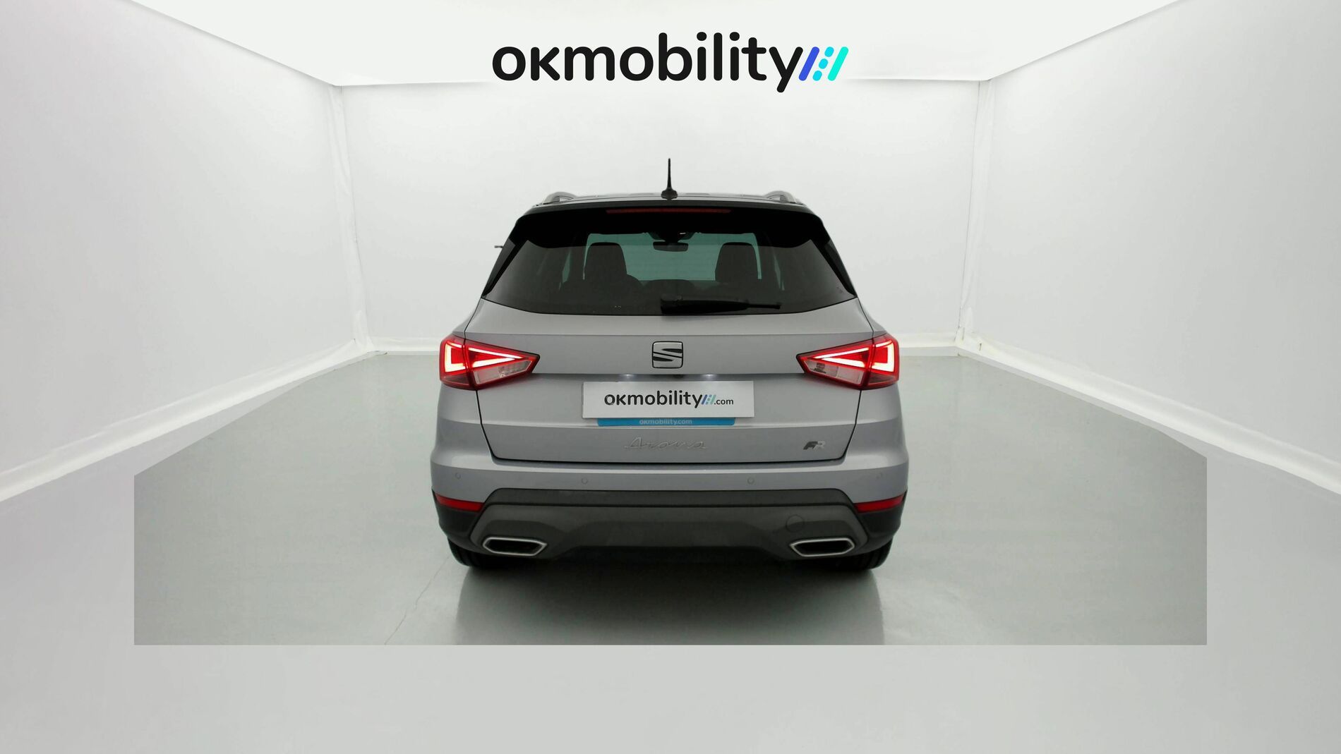 seat arona fr xl rx 1.0 TSI 115 2024 plata urban / negro 10