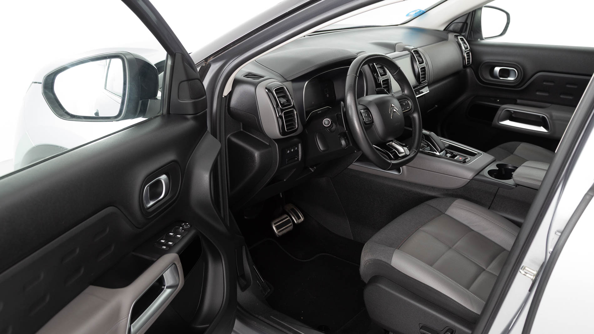 citroen c5 aircross shine 1.6 PURETECH HYBRID 225 E-EAT 2022 gris platino / negro 14