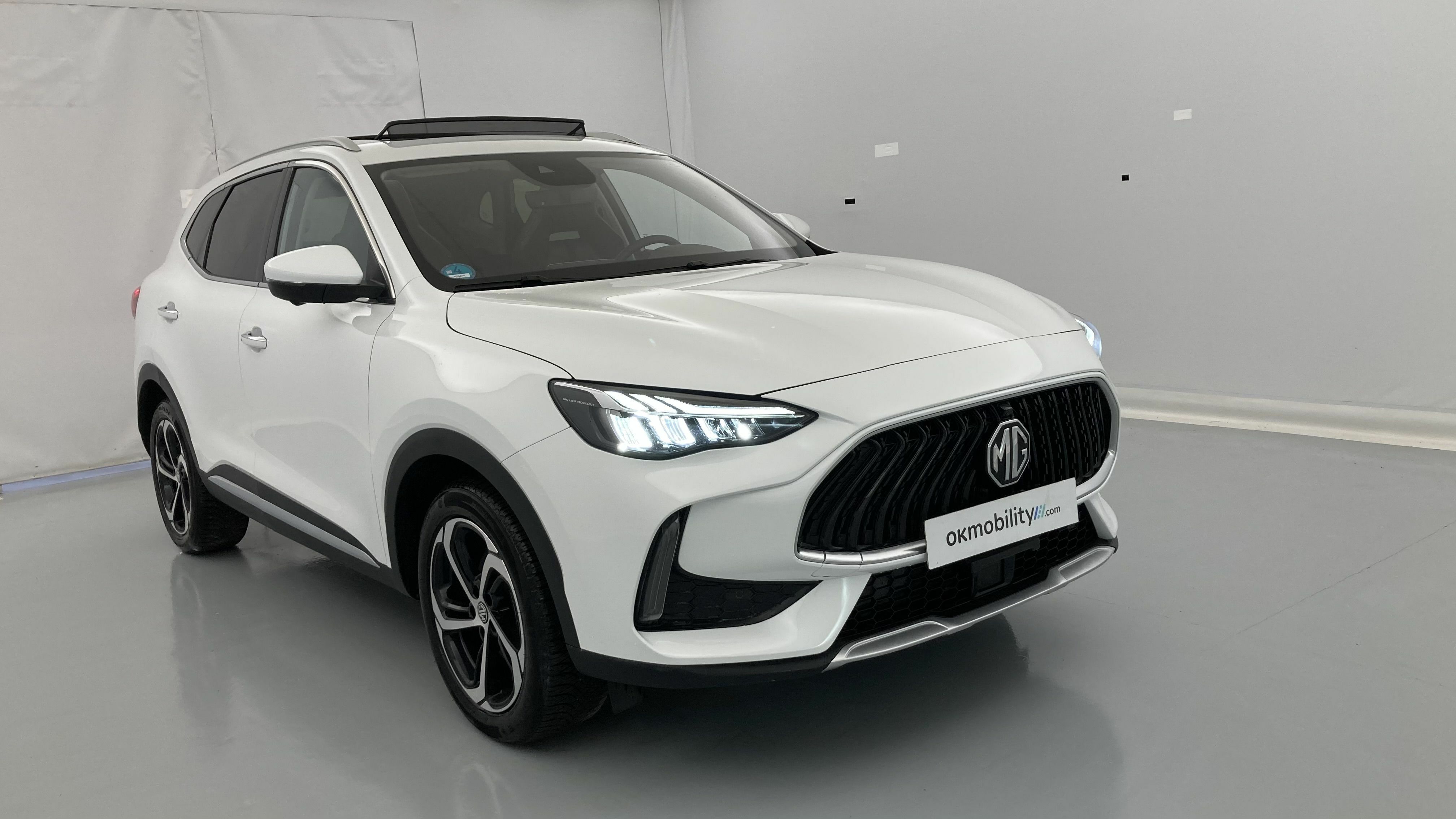 mg hs luxury 1.5 T-GDI 162 AT 2024 dover white 22