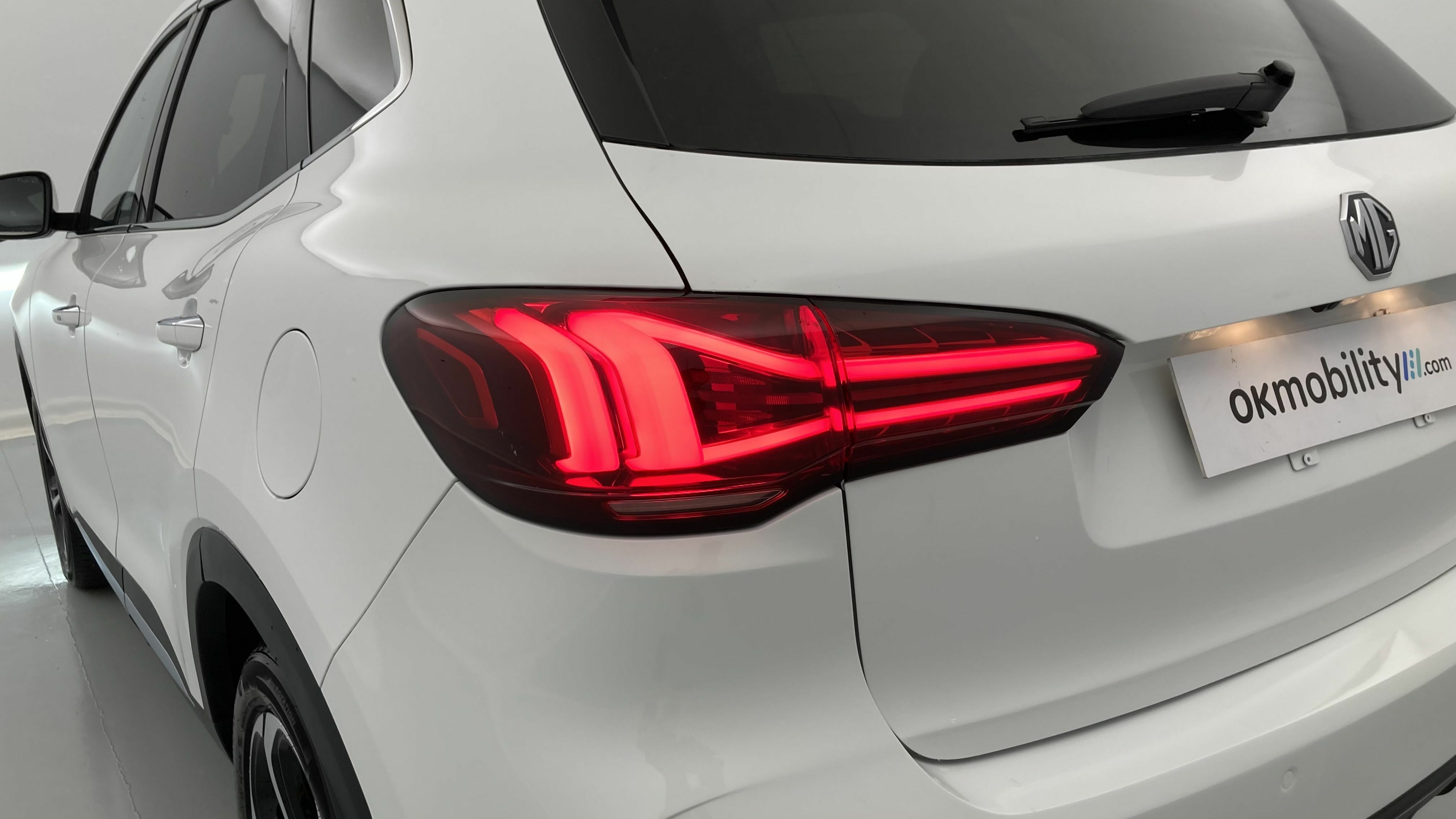 mg hs luxury 1.5 T-GDI 162 AT 2024 dover white 29