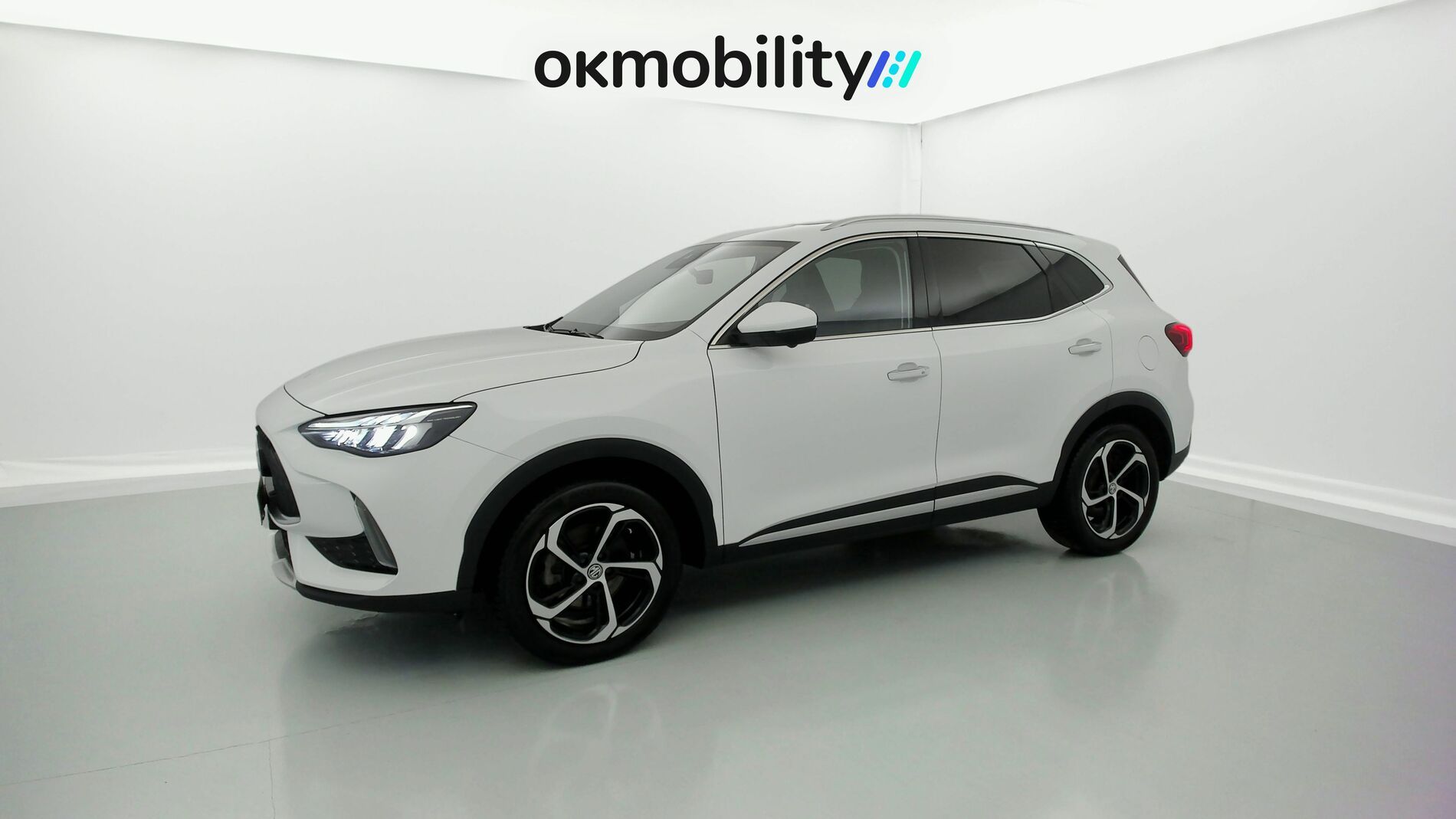 mg hs luxury 1.5 T-GDI 162 AT 2024 dover white 4