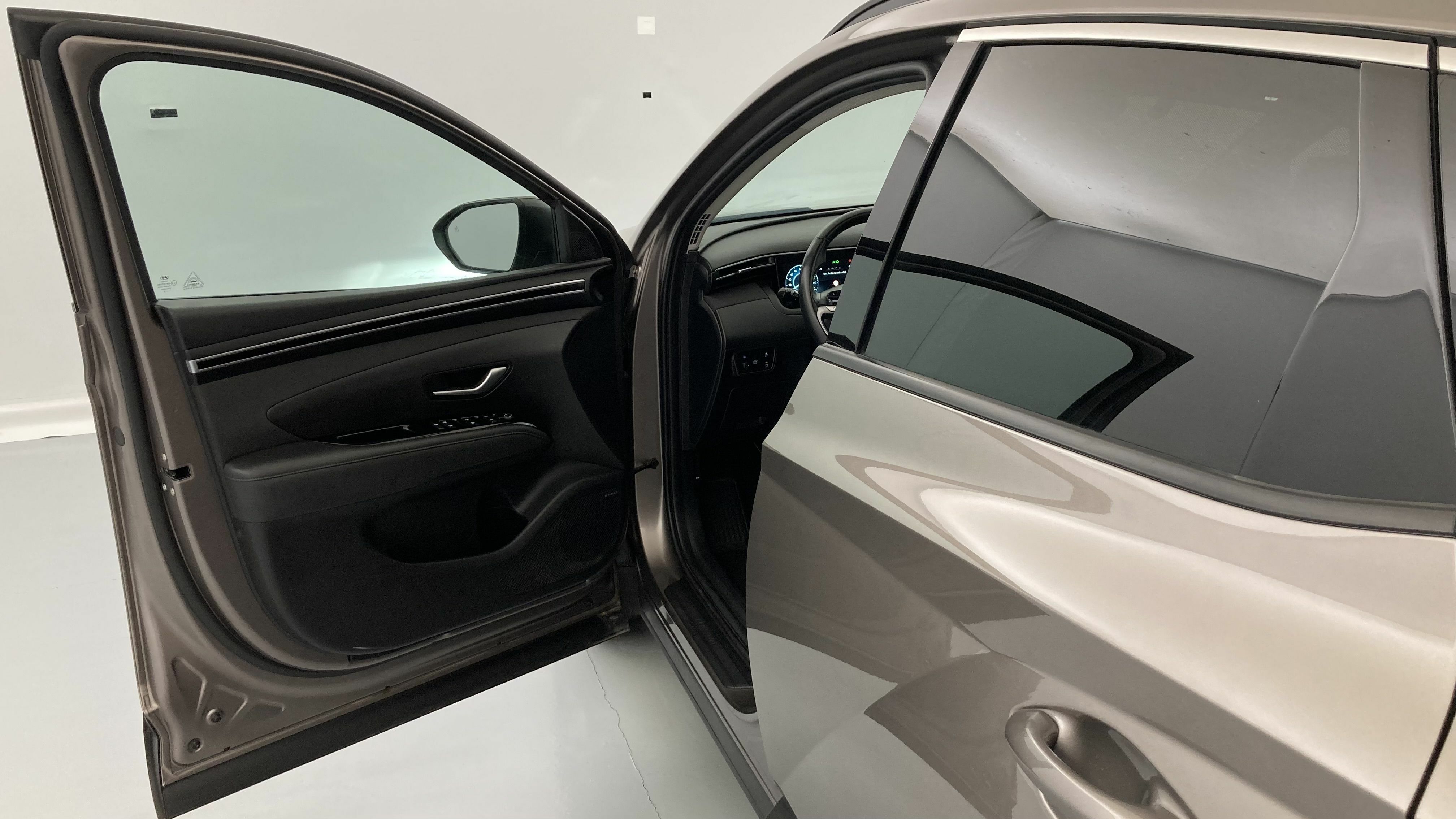 hyundai tucson tecno sky 1.6 CRDI 136 48V 2024 silky bronze 13