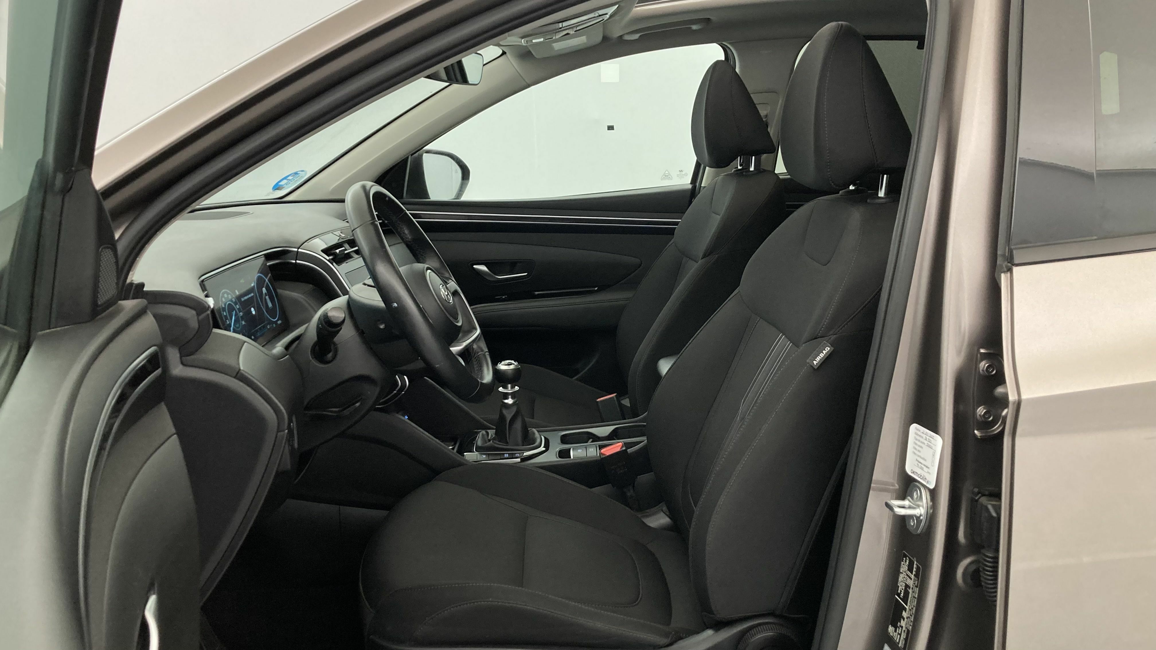 hyundai tucson tecno sky 1.6 CRDI 136 48V 2024 silky bronze 14