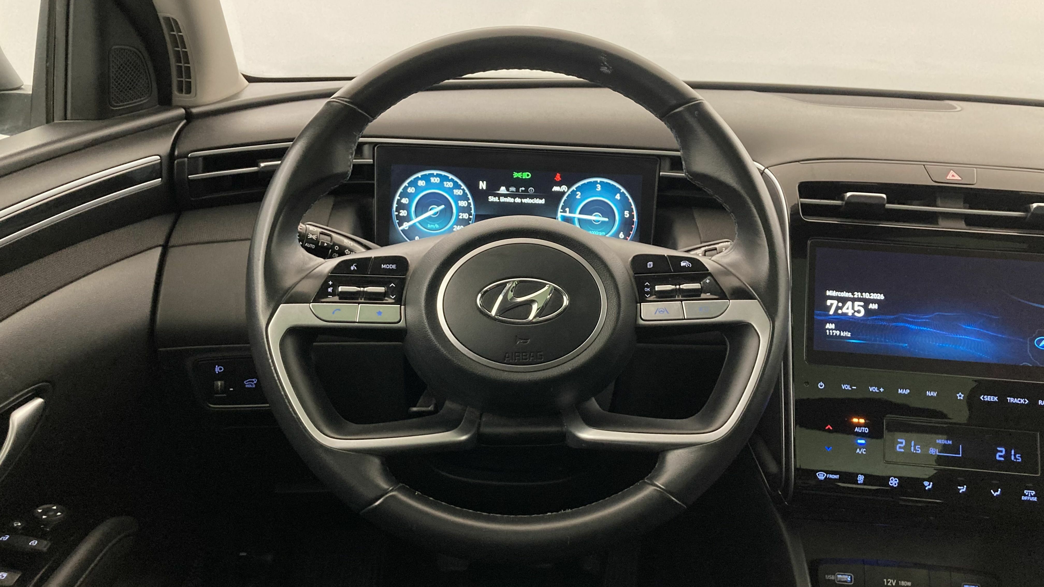 hyundai tucson tecno sky 1.6 CRDI 136 48V 2024 silky bronze 17
