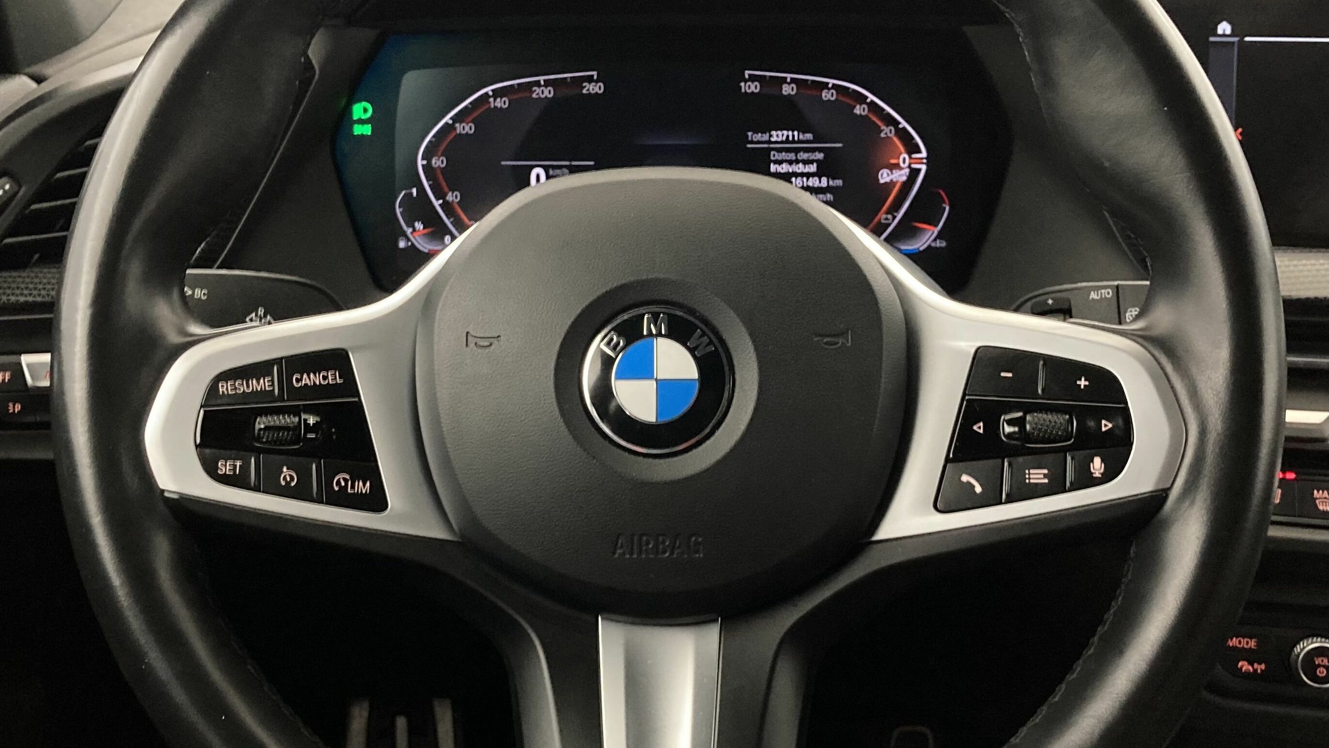 bmw serie 1 m sport colorvision 118I 136 STEPTRONIC 2024 saphirschwarz 17