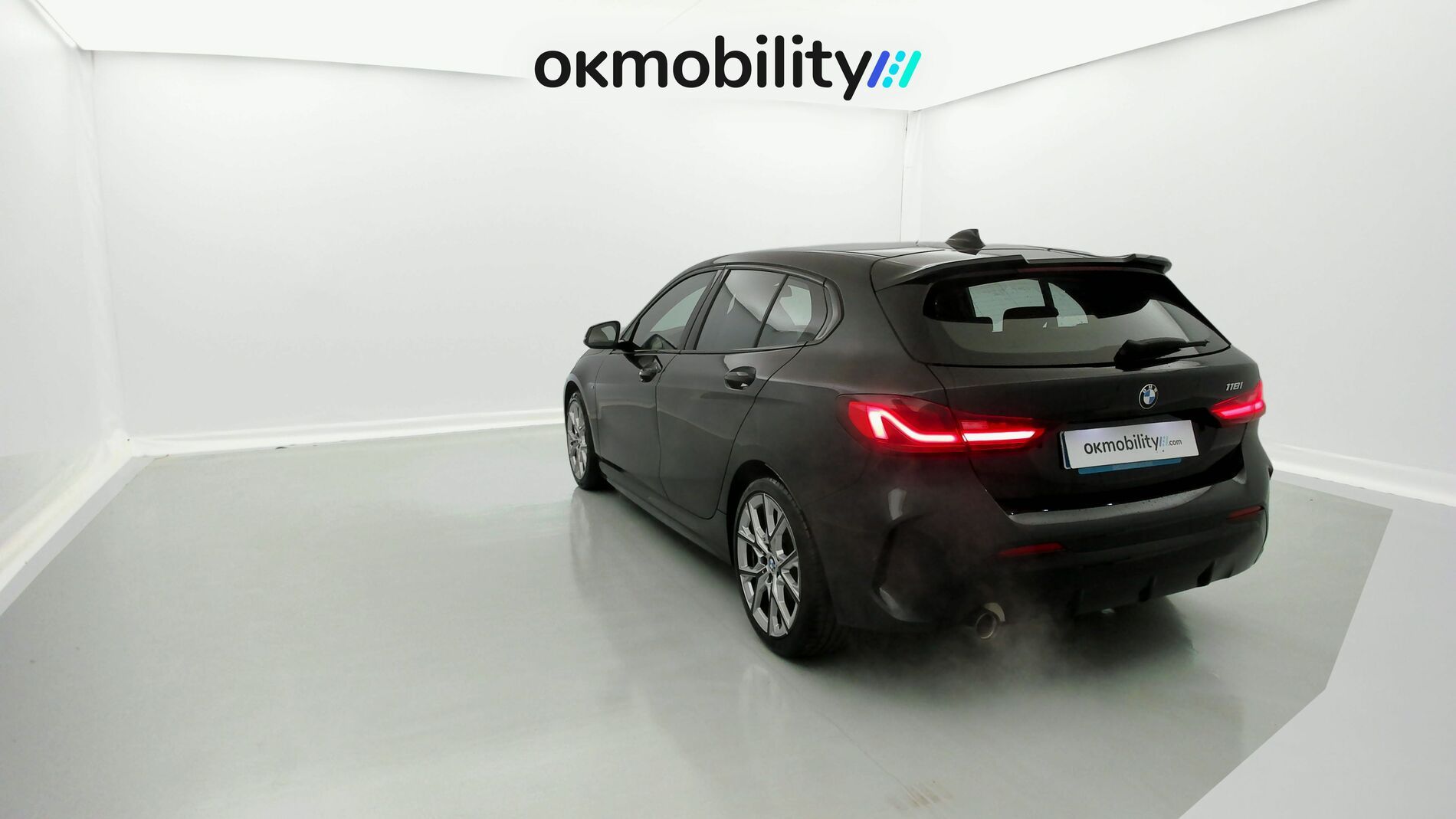 bmw serie 1 m sport colorvision 118I 136 STEPTRONIC 2024 saphirschwarz 9