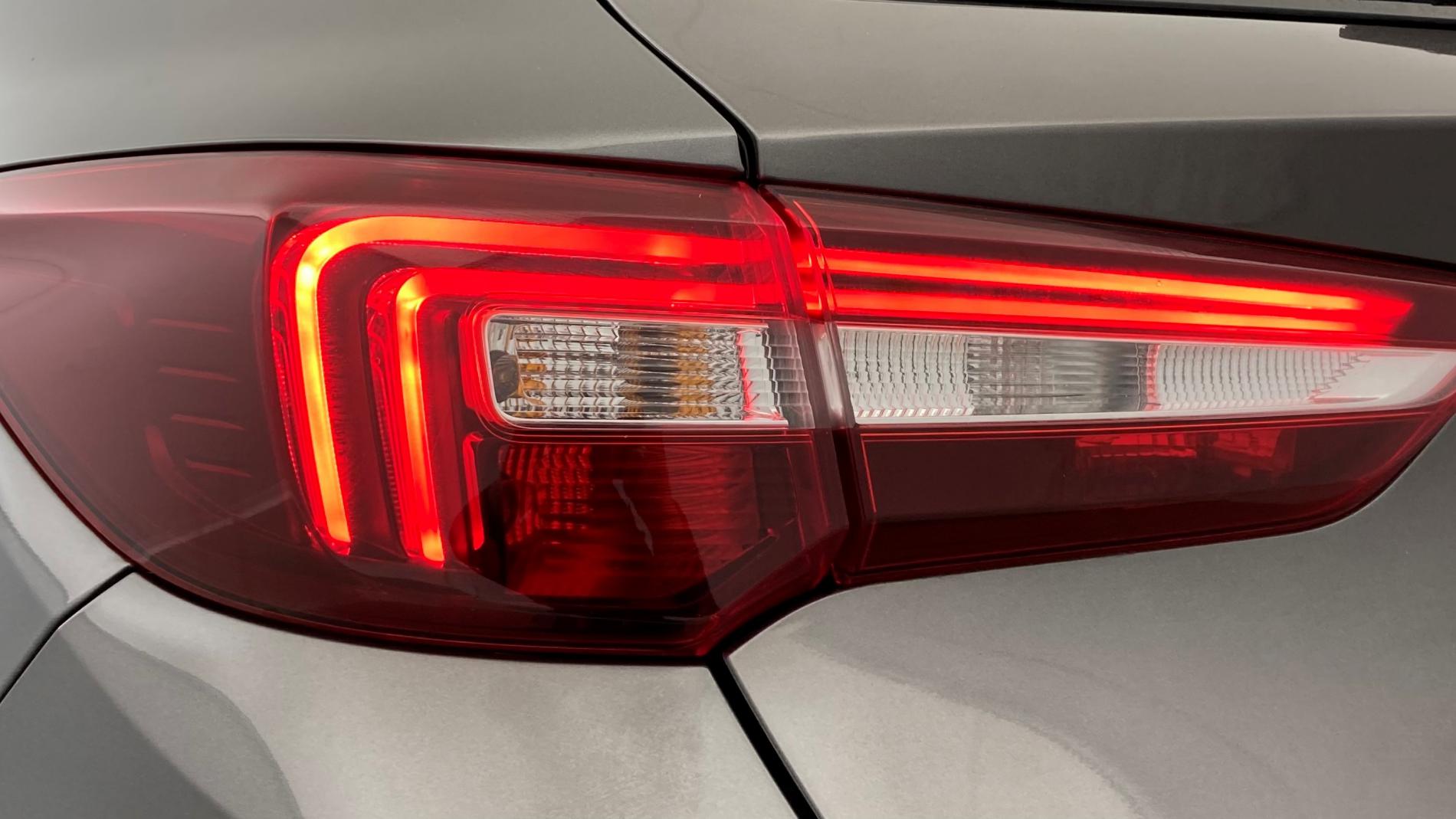 opel grandland x ultimate 1.6 PHEV 300 AT 2021 gris moai / techo negro 23