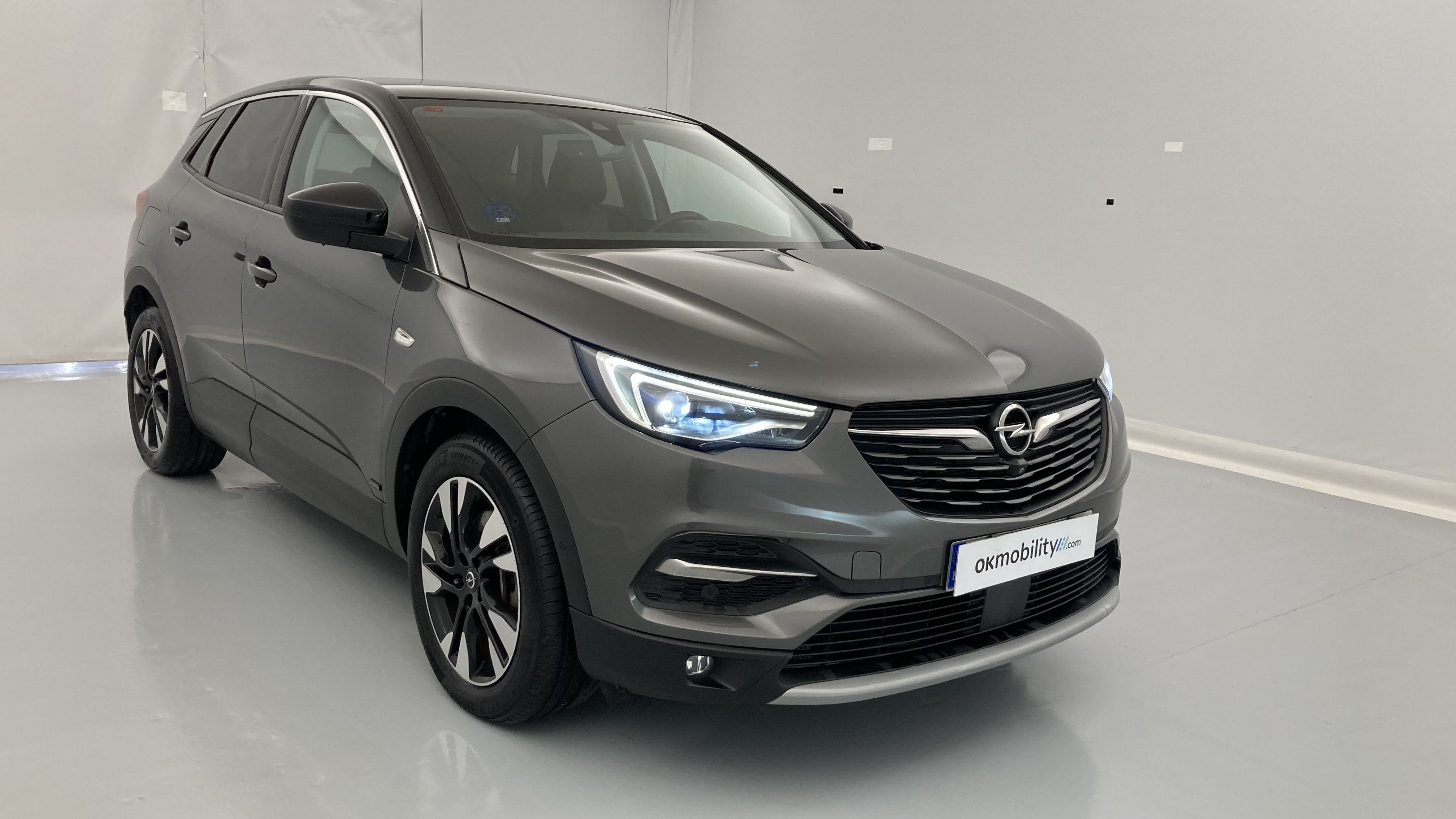 opel grandland x ultimate 1.6 PHEV 300 AT 2021 gris moai / techo negro 24