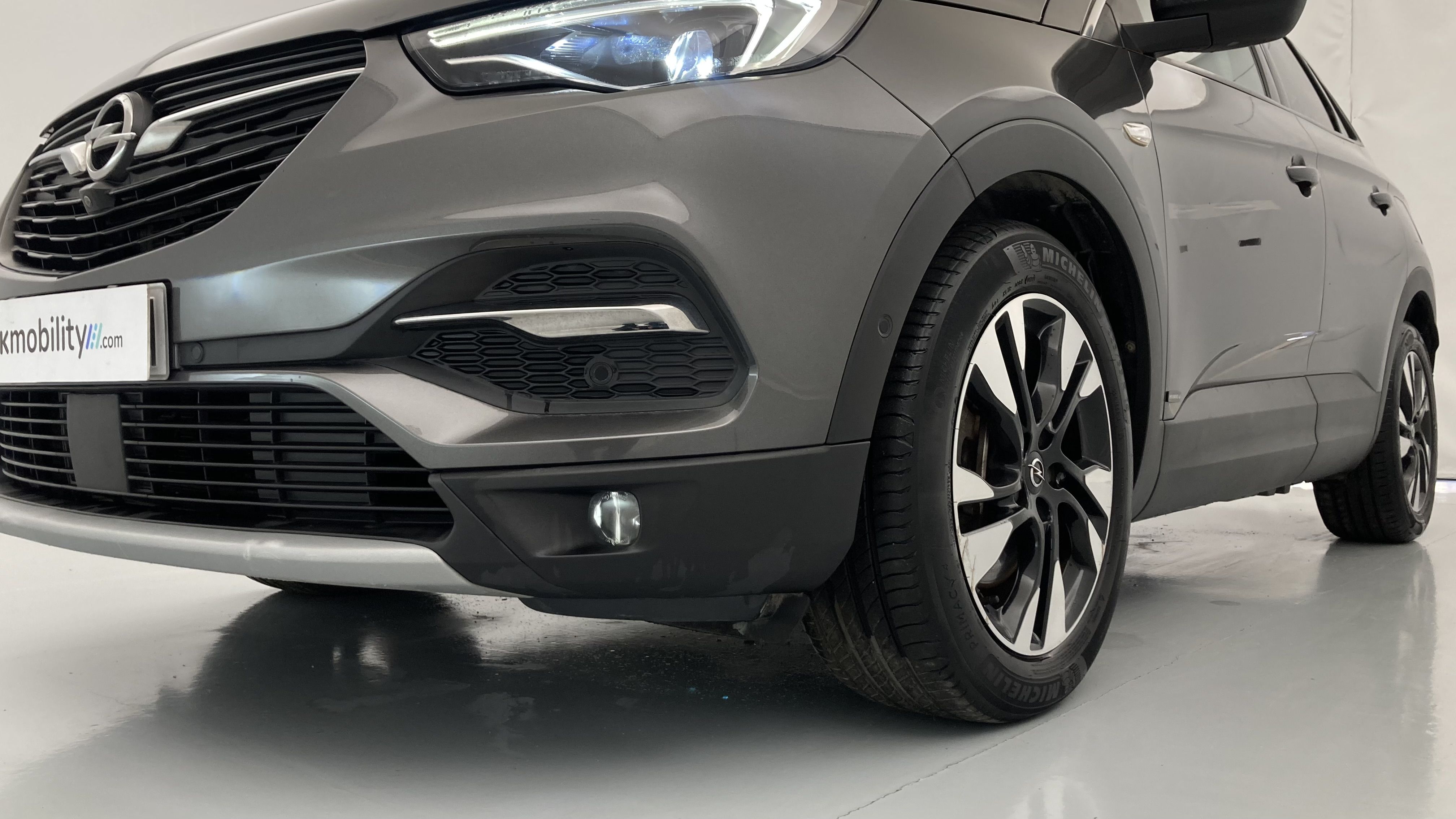 opel grandland x ultimate 1.6 PHEV 300 AT 2021 gris moai / techo negro 31